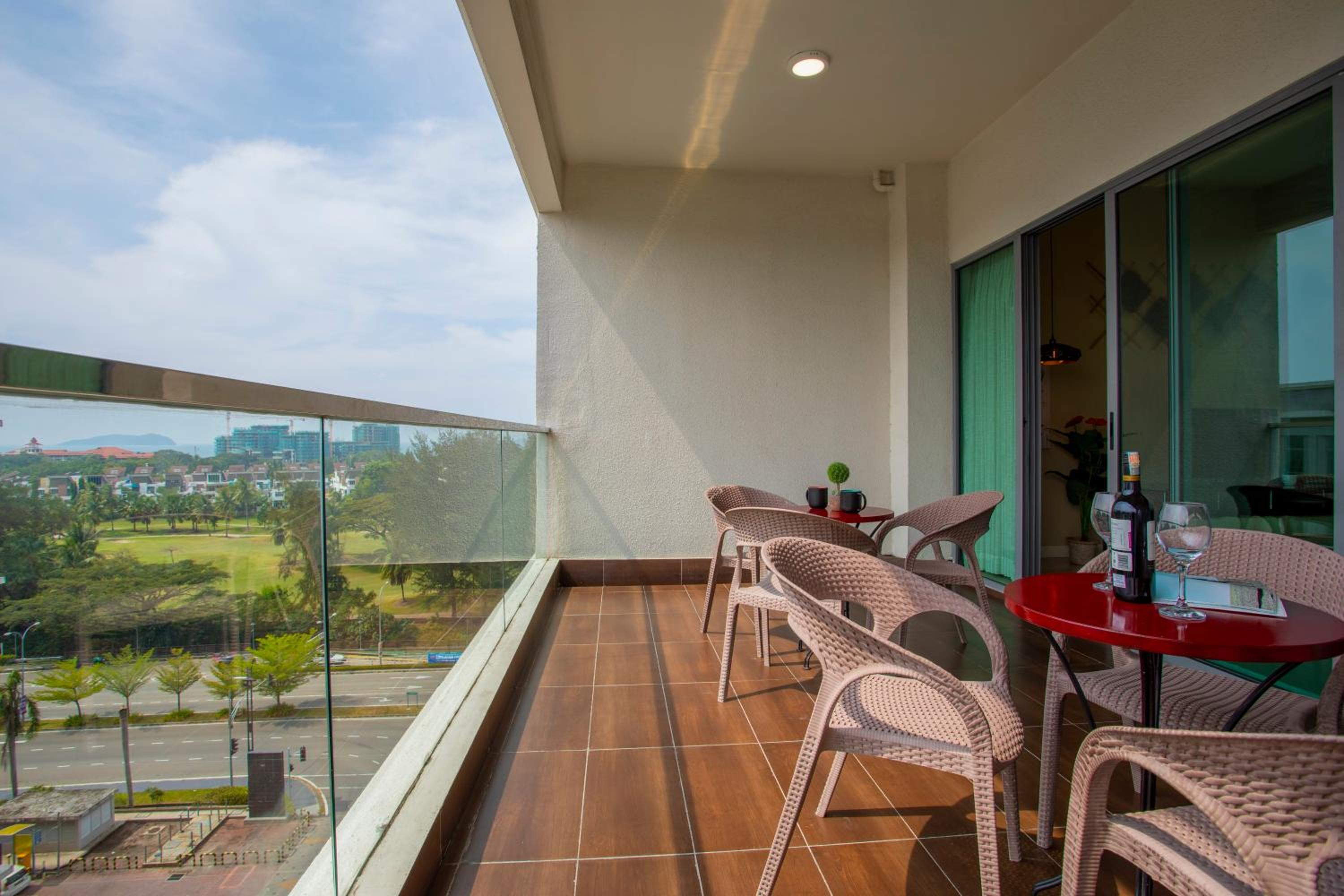 Three-Bedroom Apartment - Photo 14