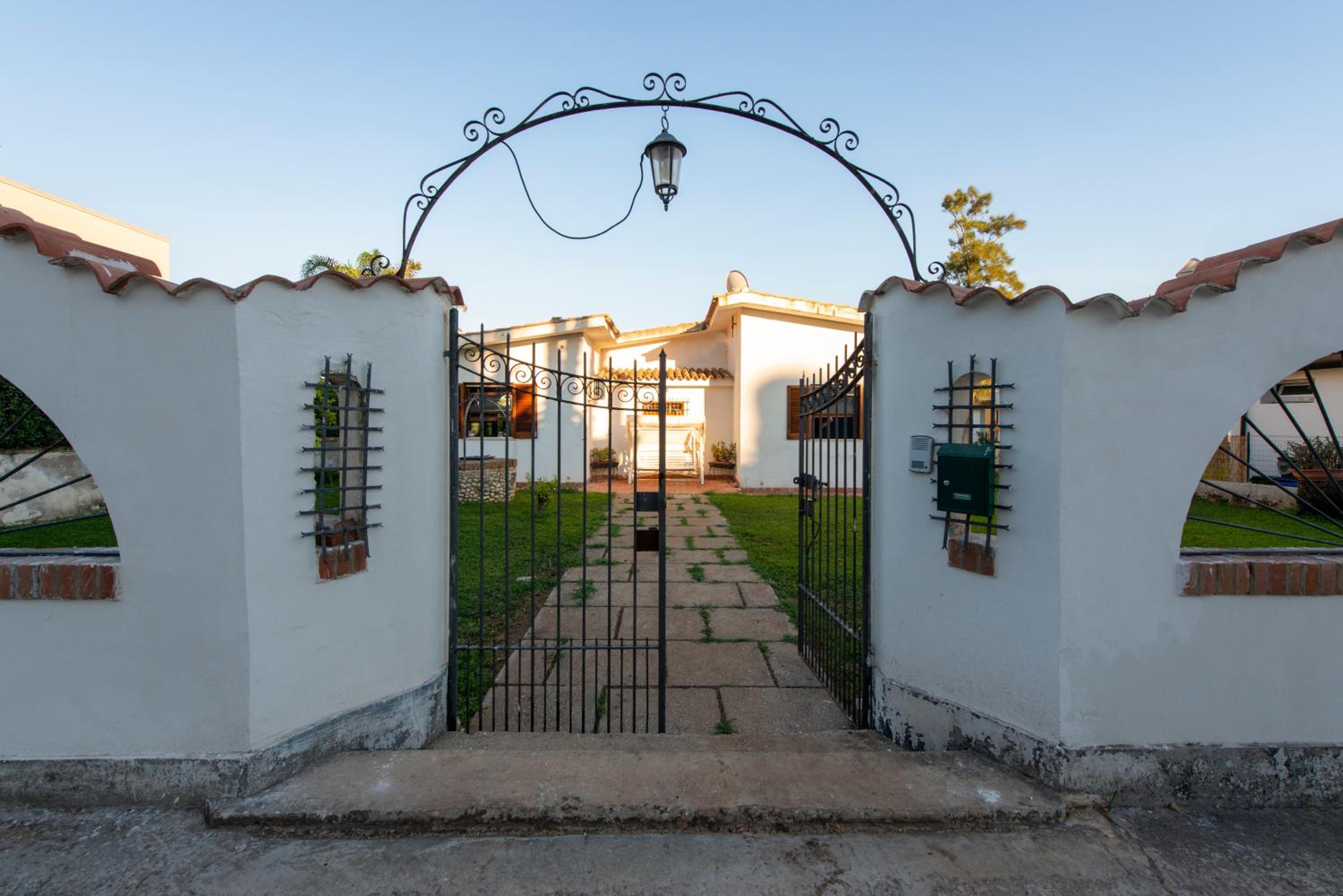 Villa photo 2