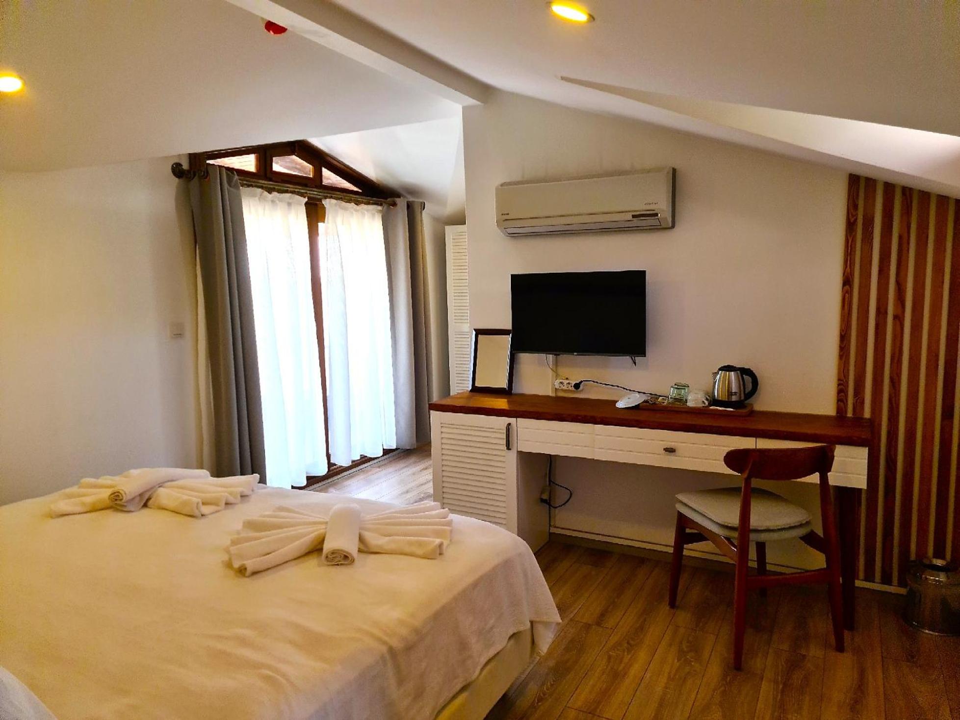 Double Room with Terrace - Photo 1