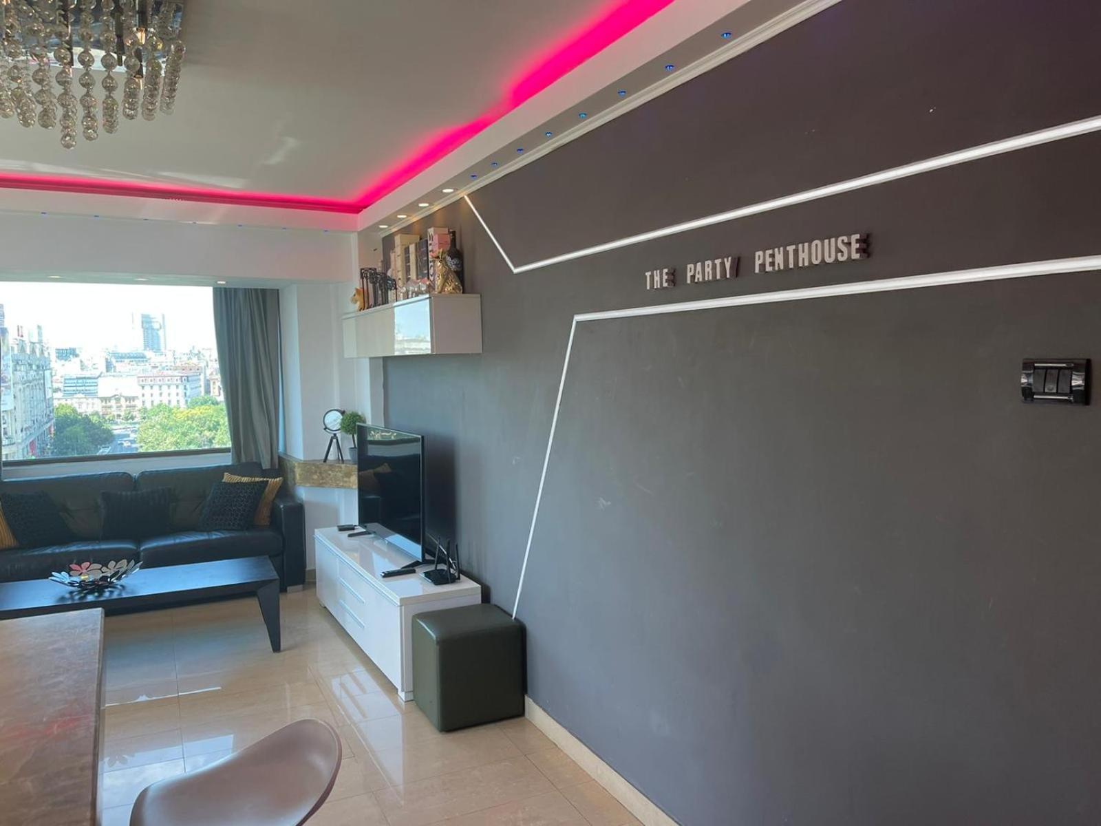 Penthouse Apartment - Photo 1
