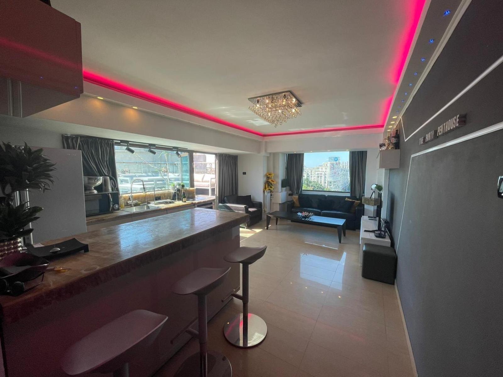 Penthouse Apartment - Photo 23