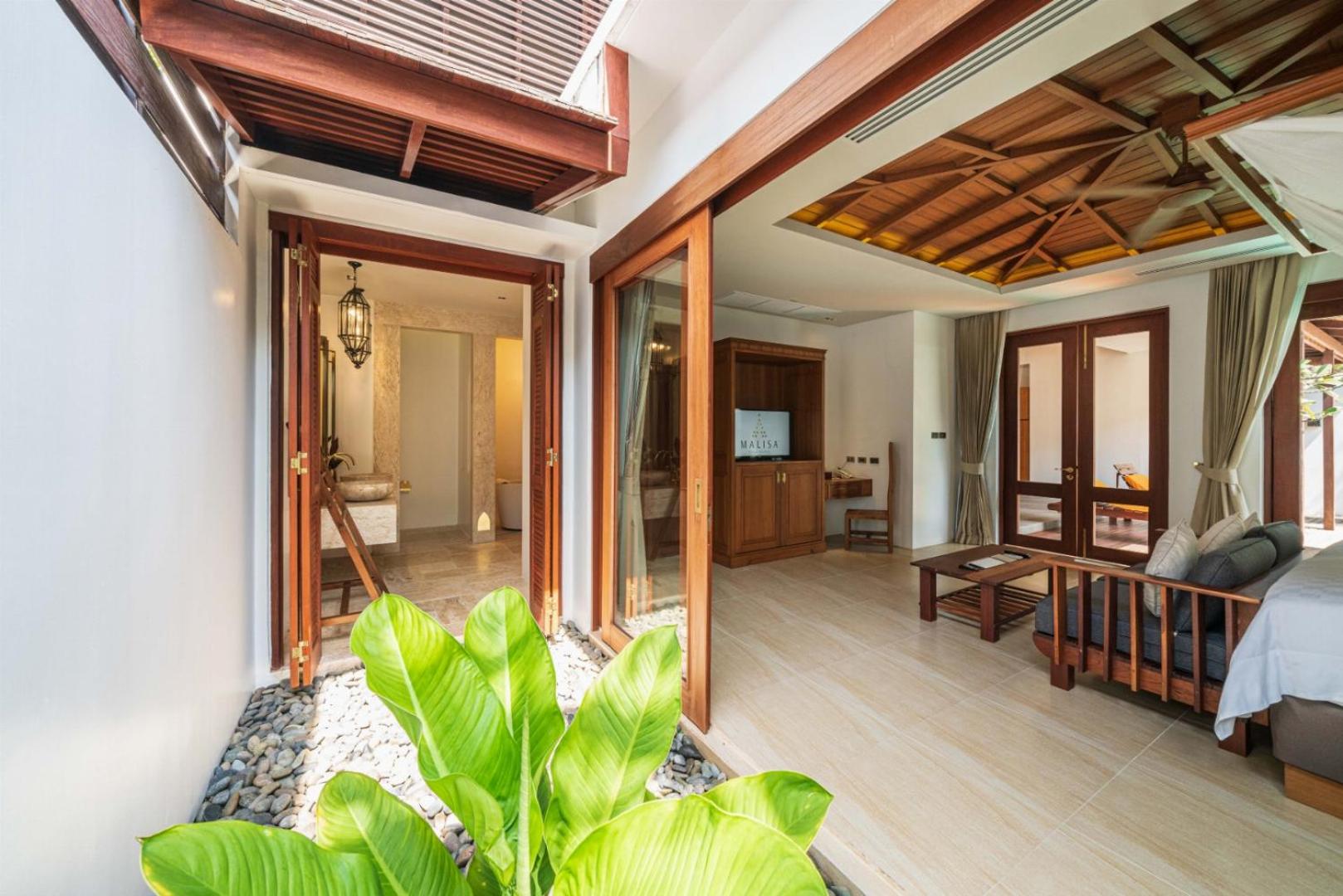 Premier Pool Villa - Photo 5