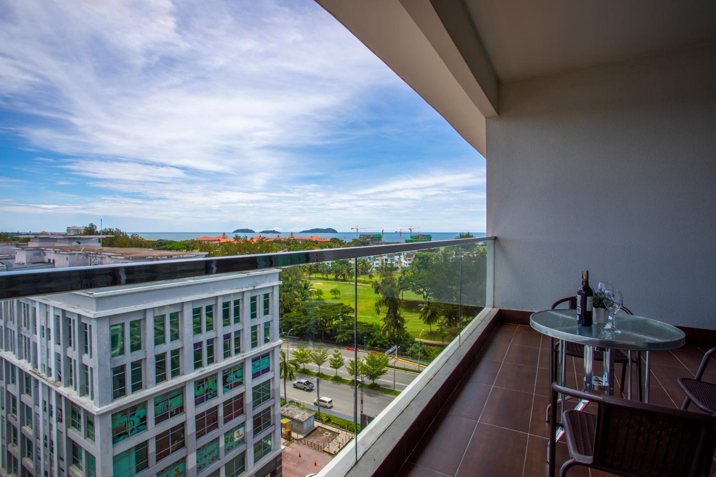 Apartment with Sea View - Photo 25