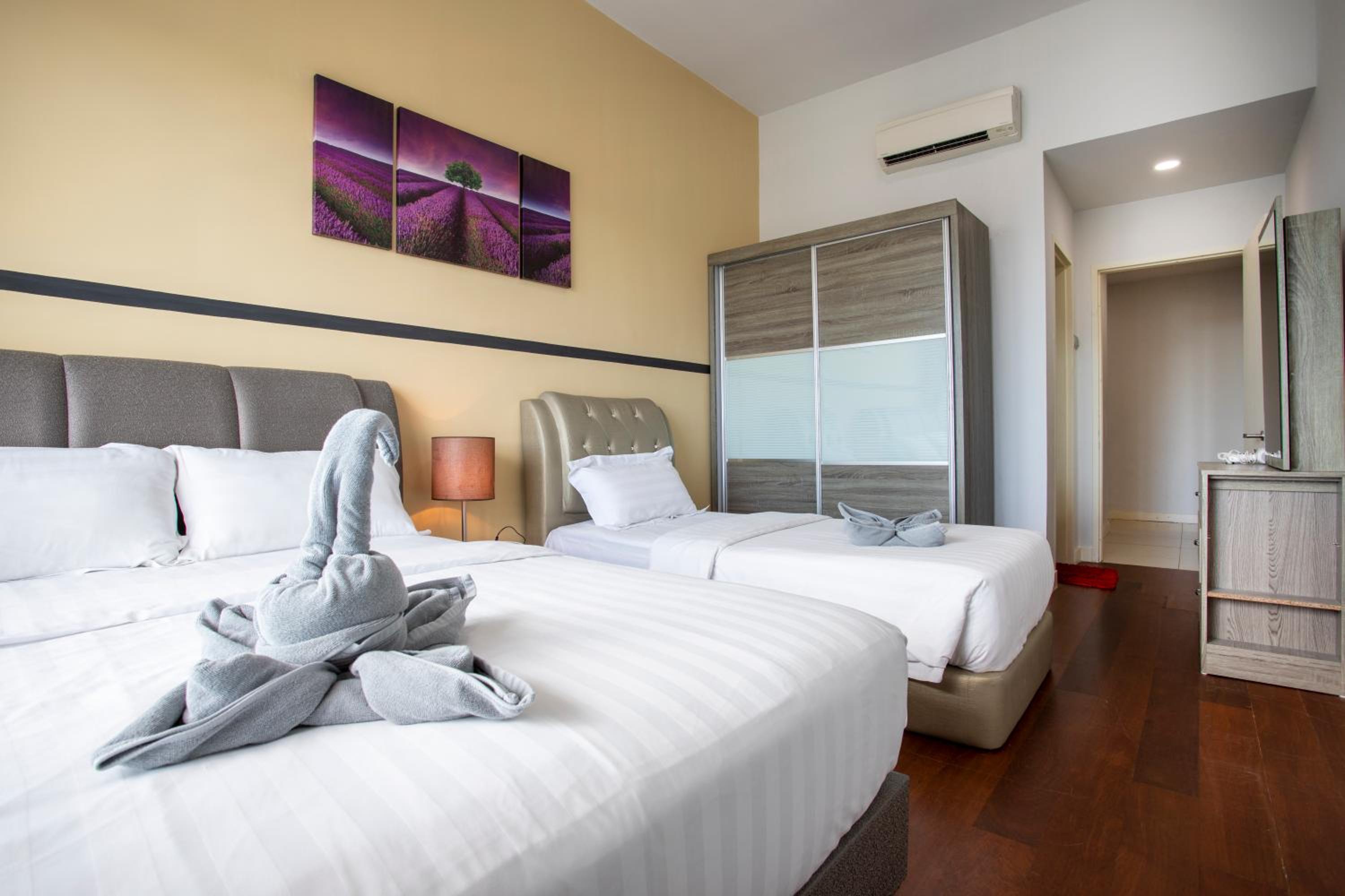 Apartment with Sea View - Photo 13