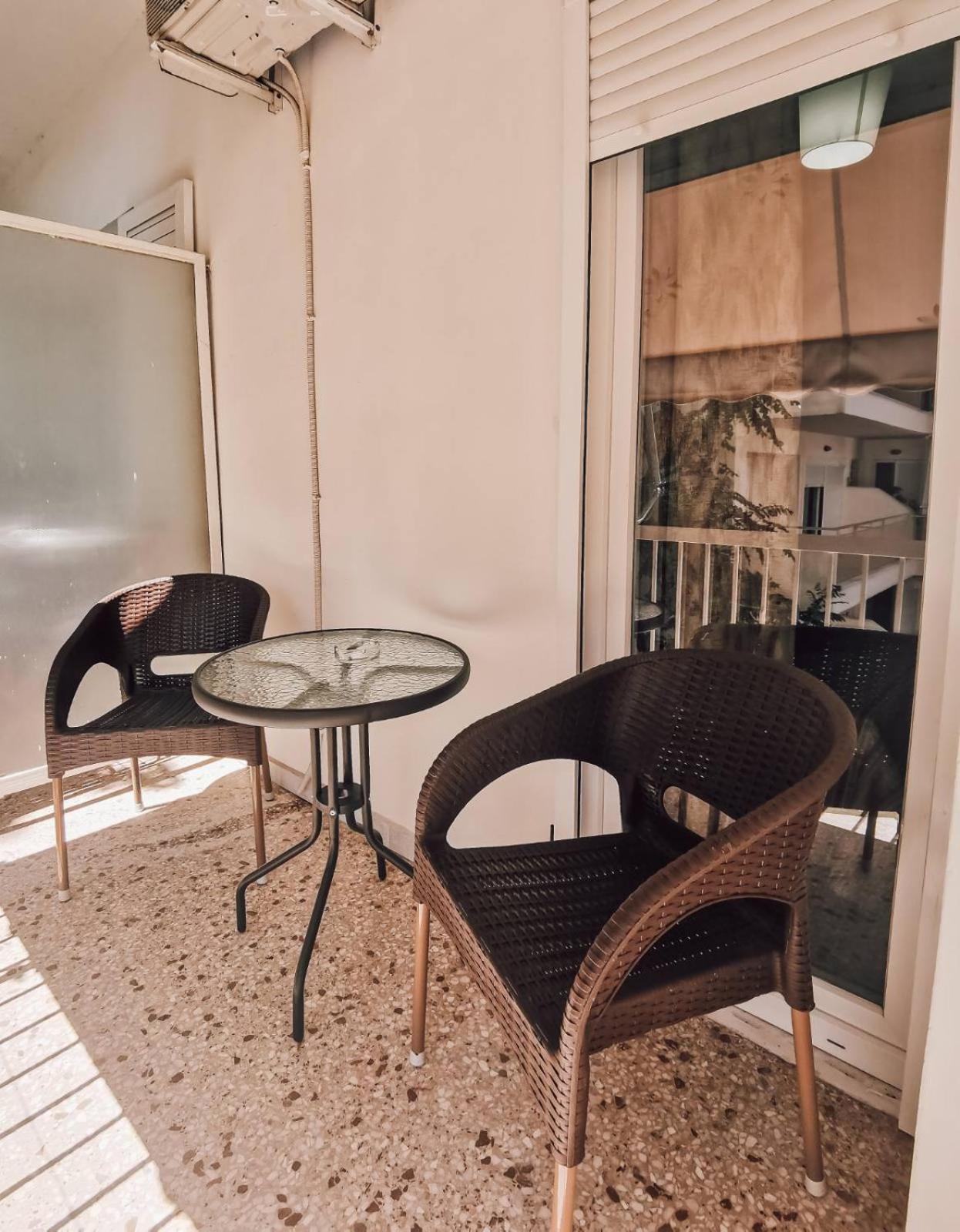 Apartment with Balcony - Photo 12