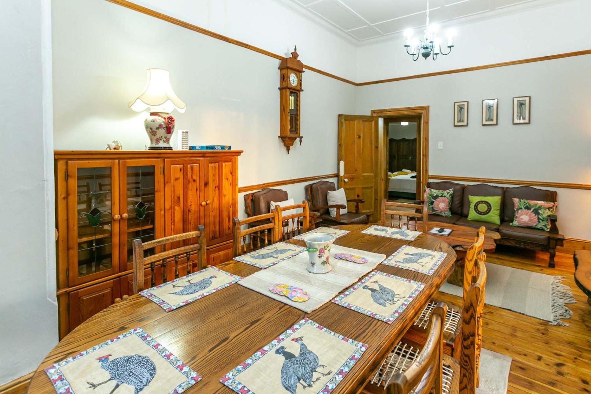 Four-Bedroom House - Photo 19