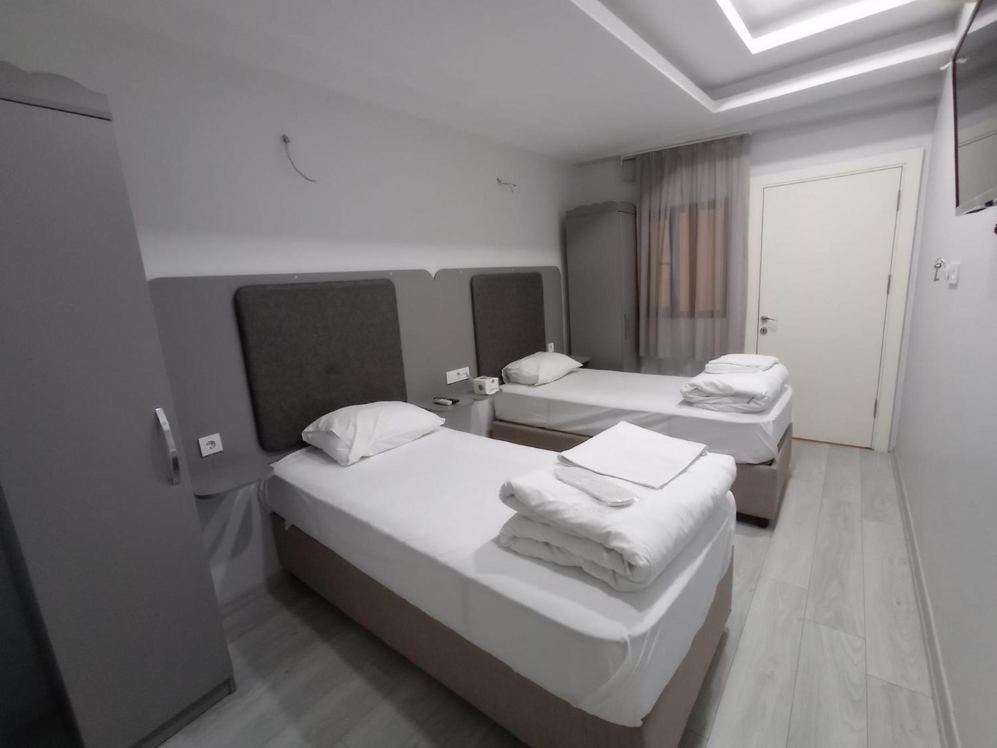 Standard Twin Room photo 3
