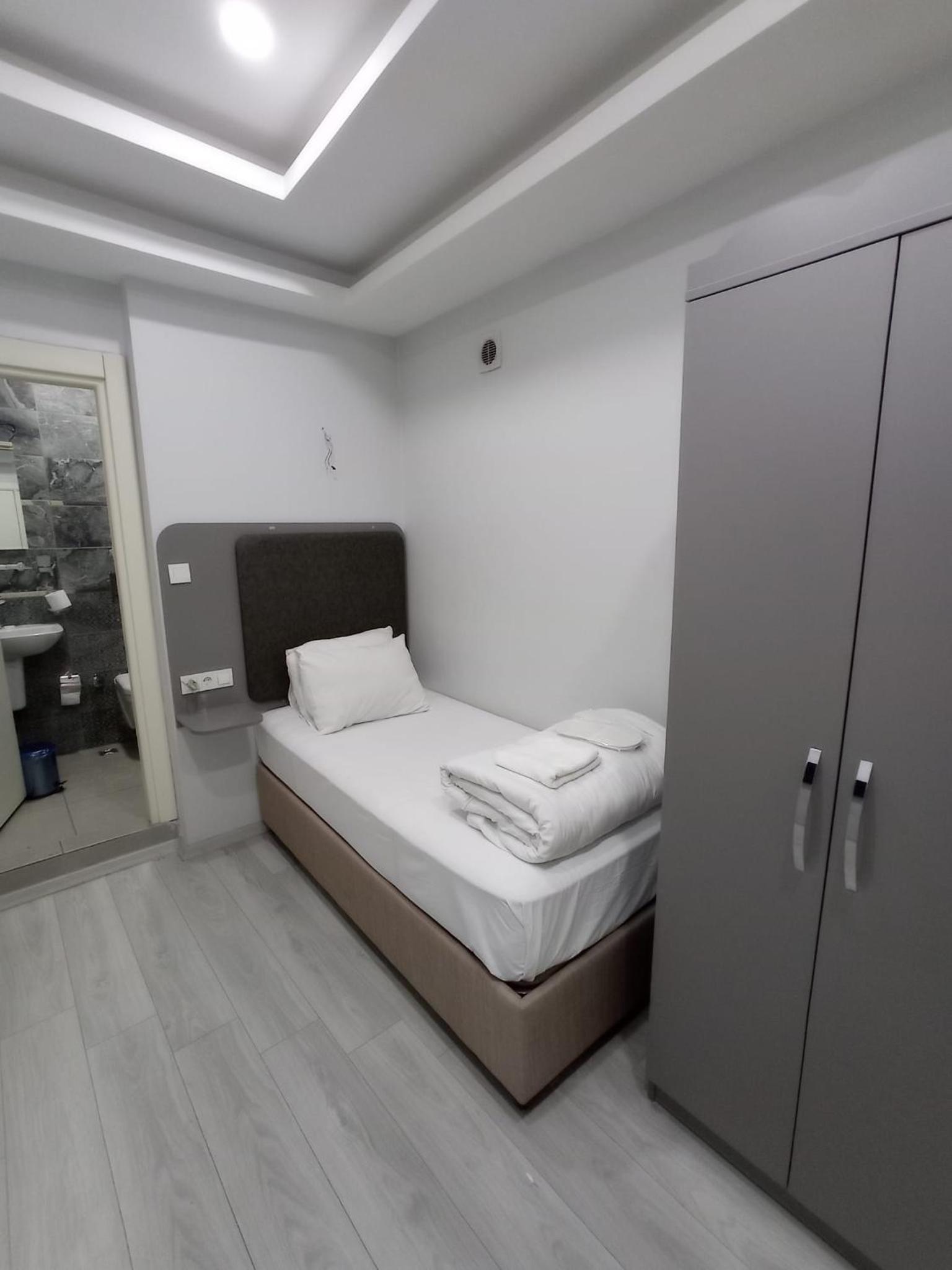 Standard Single Room photo 3