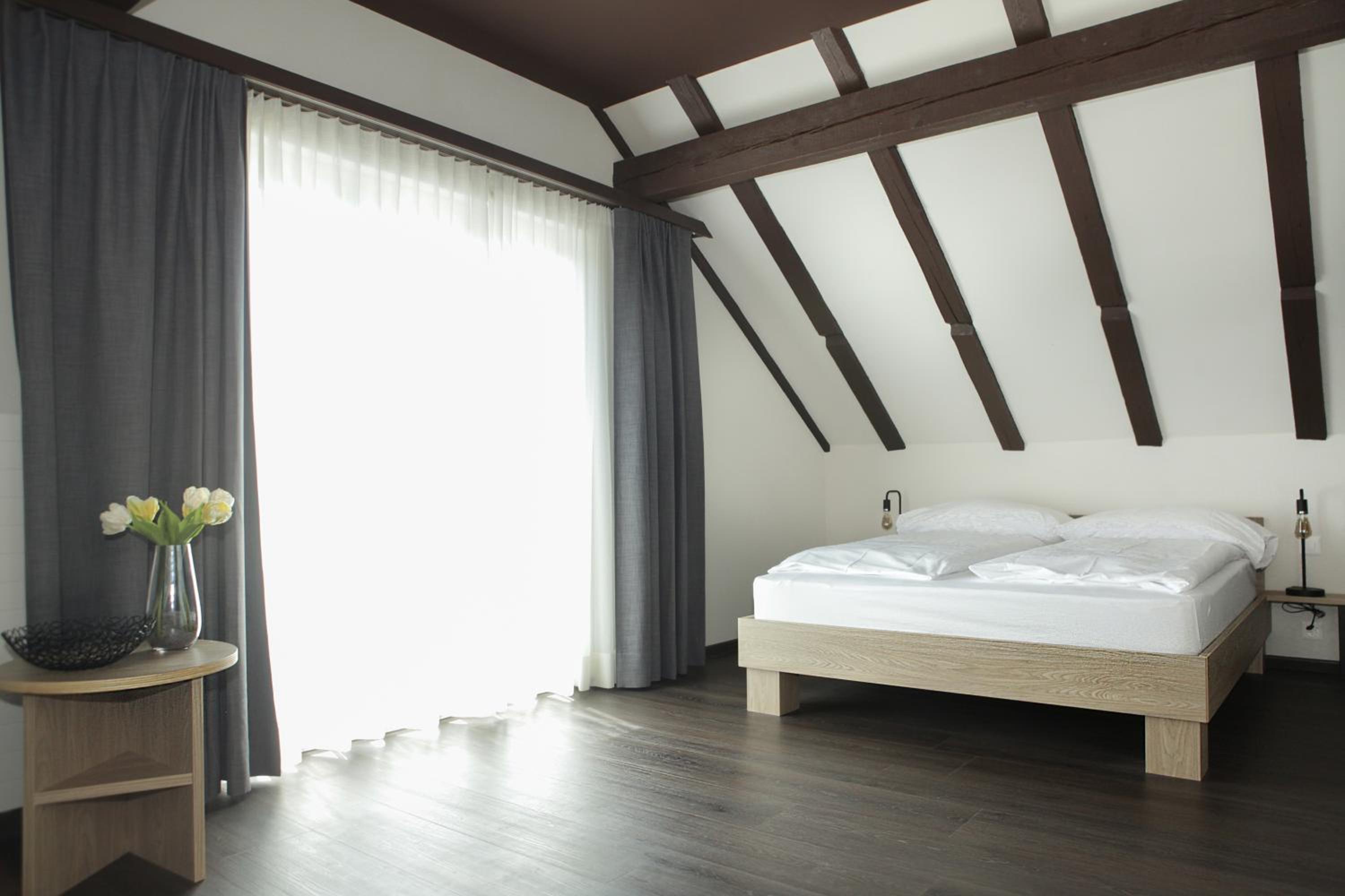 Double Room - Photo 6