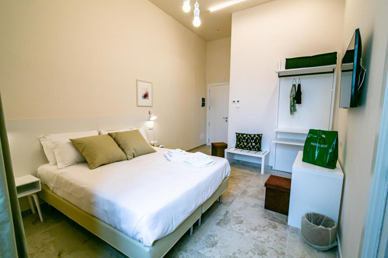 Double or Twin Room with View photo 3