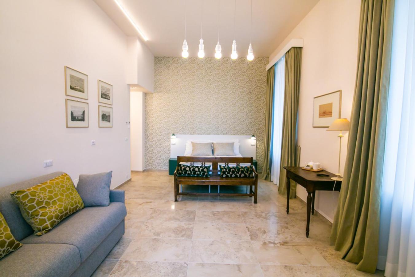 Deluxe Family Suite photo 3