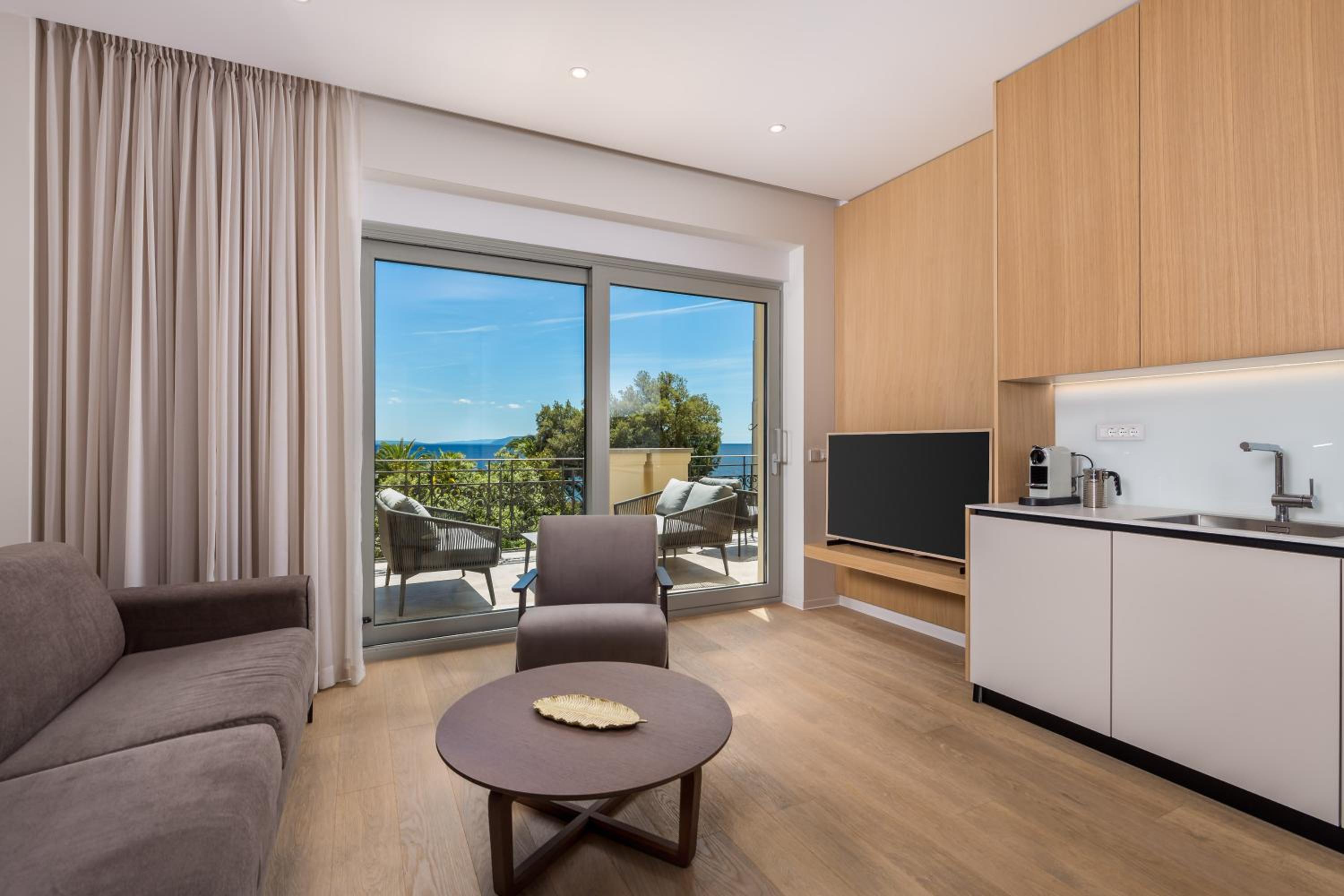 Apartment with Sea View