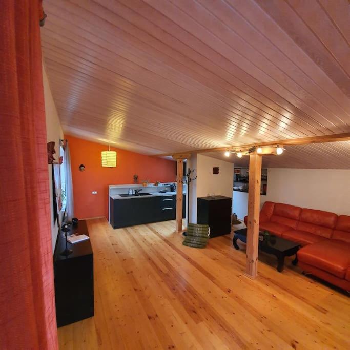 One-Bedroom Apartment - Photo 8