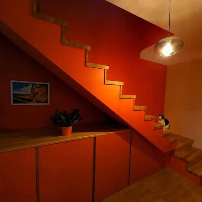One-Bedroom Apartment - Photo 9