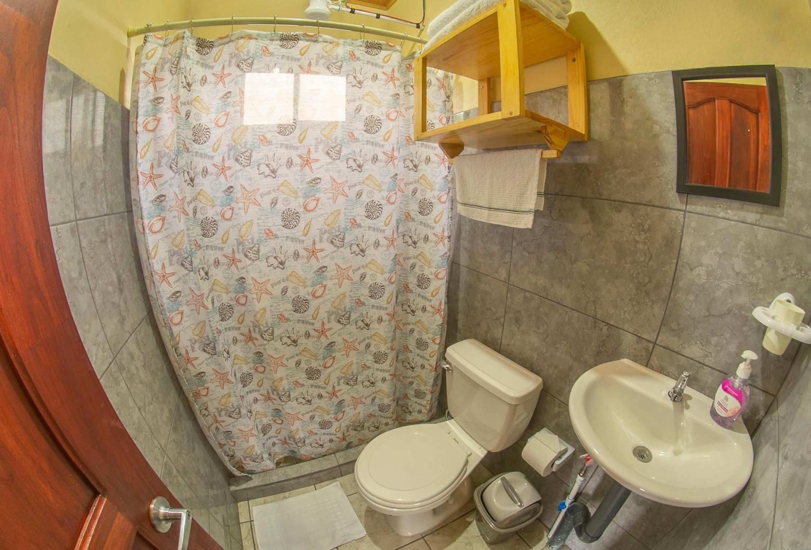 Double Room with Private Bathroom photo 2