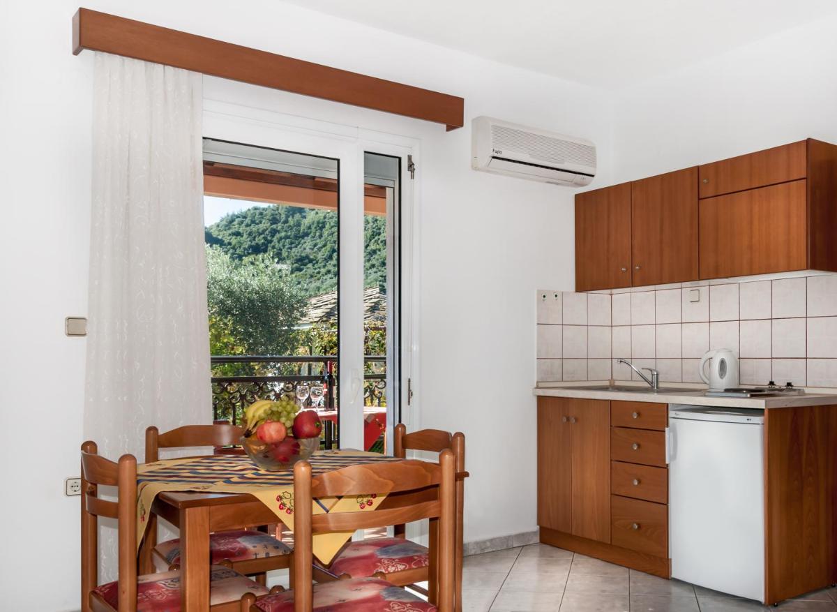 Apartment with Garden View photo 2