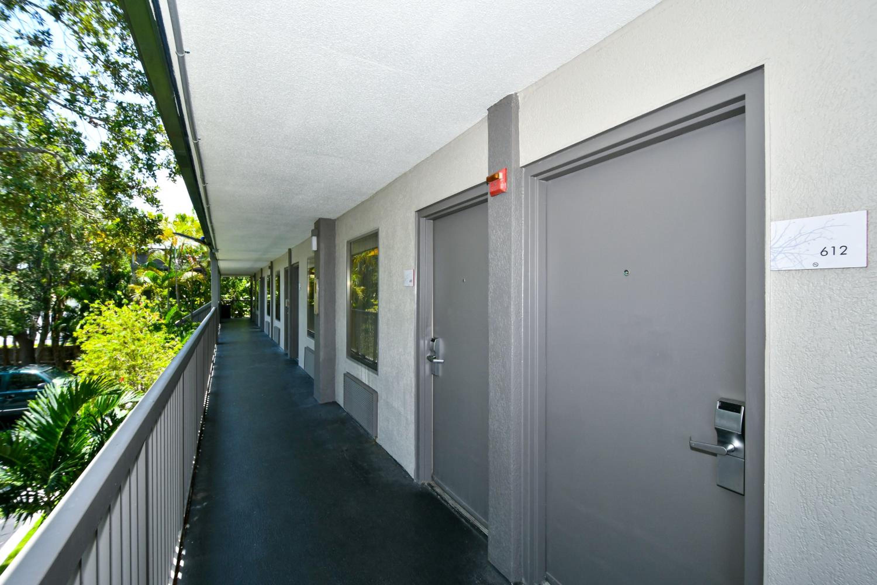 Apartment - Photo 2