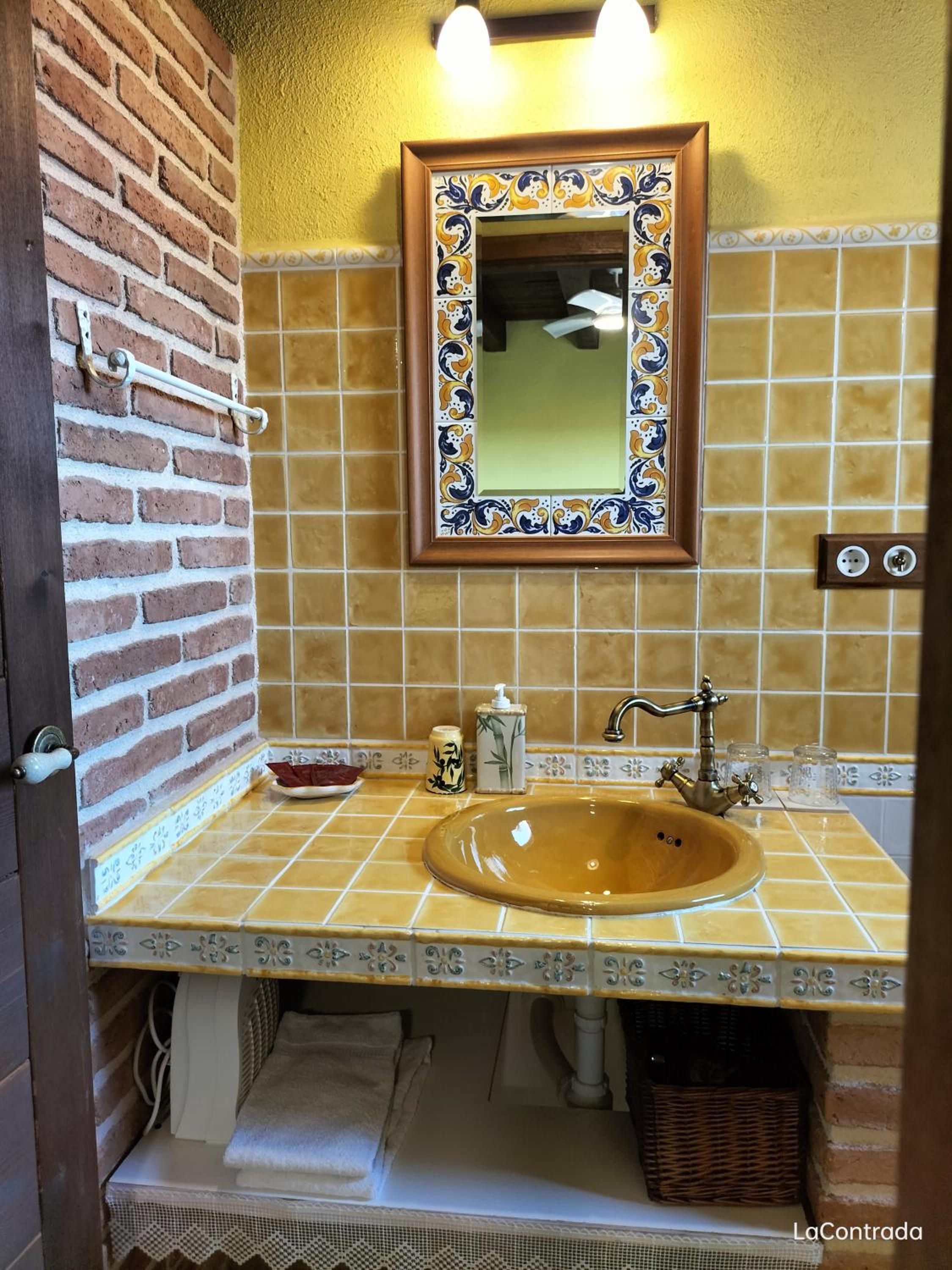Standard Queen Room photo 3