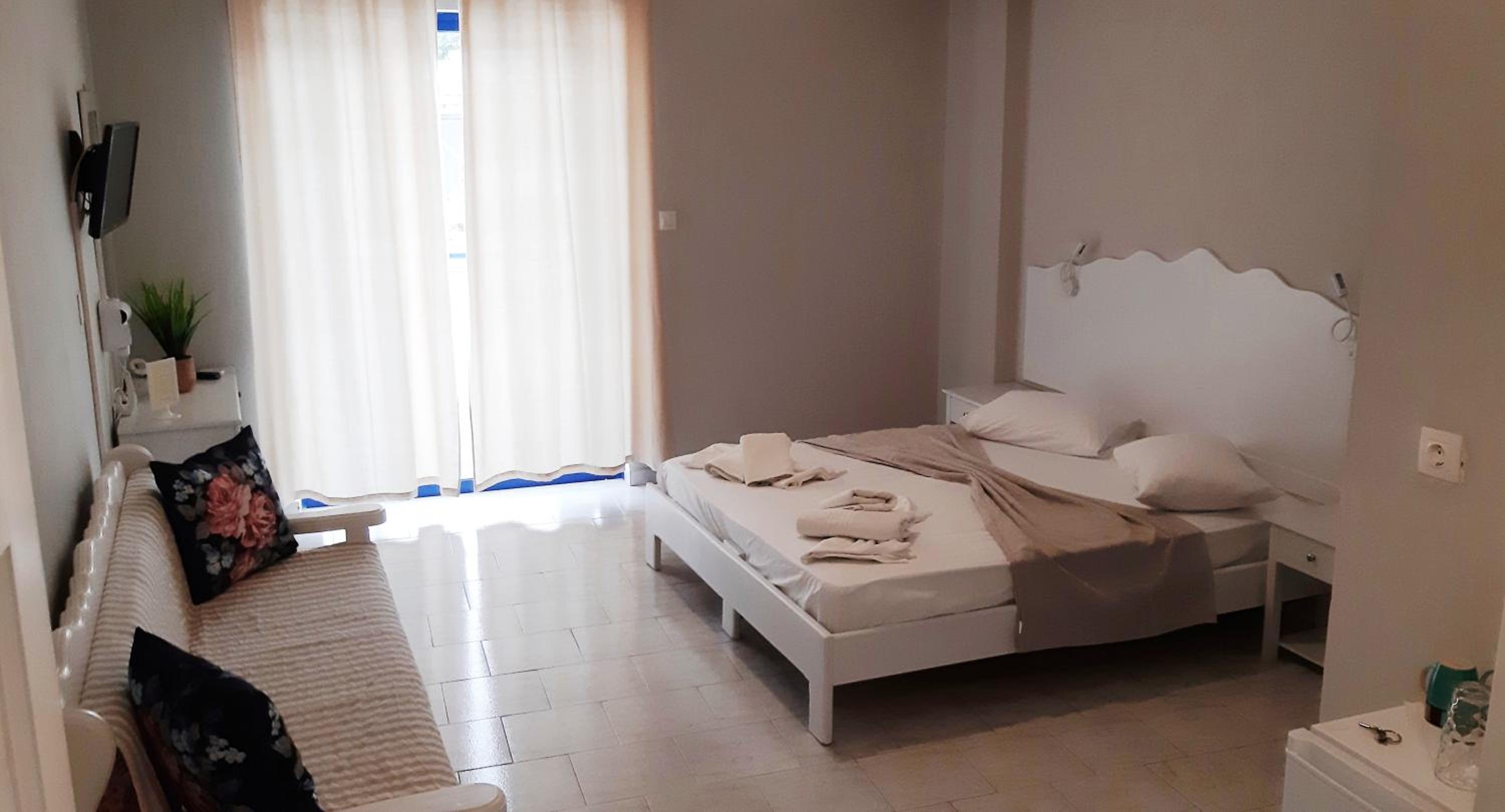 King Room with Balcony photo 3