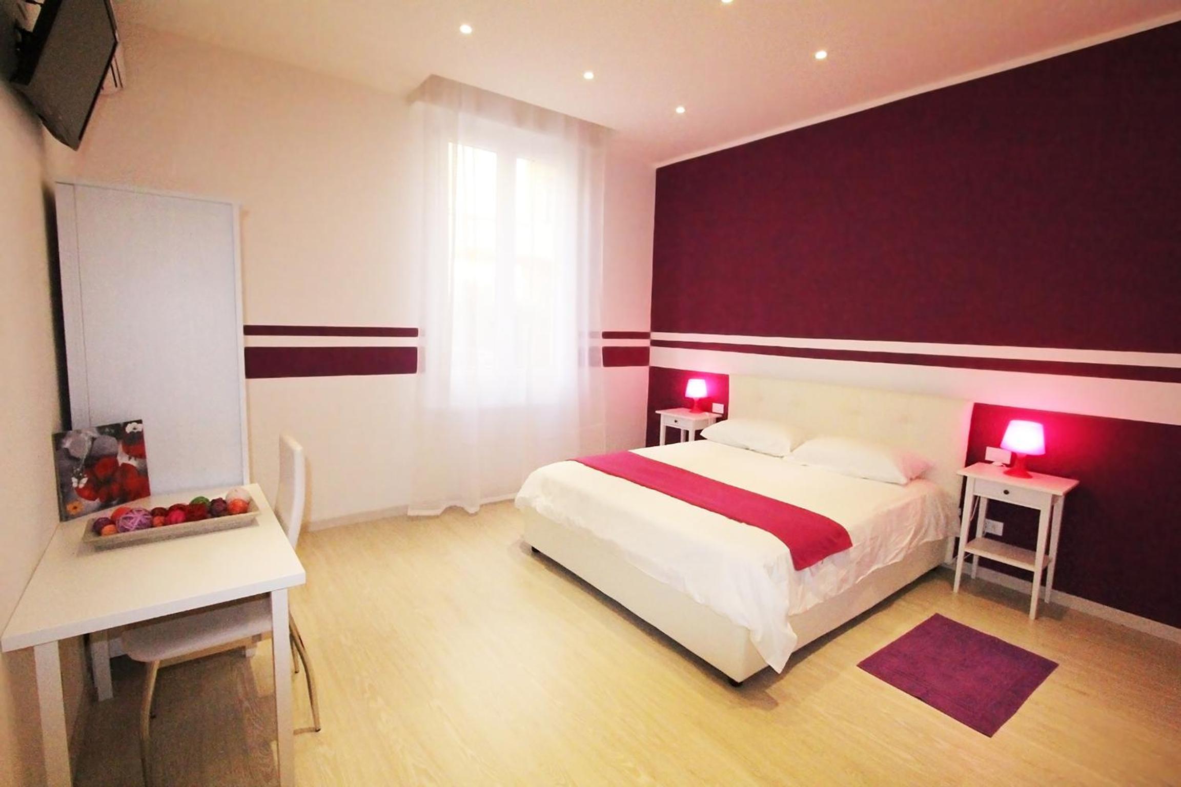 Deluxe Room - Photo 6