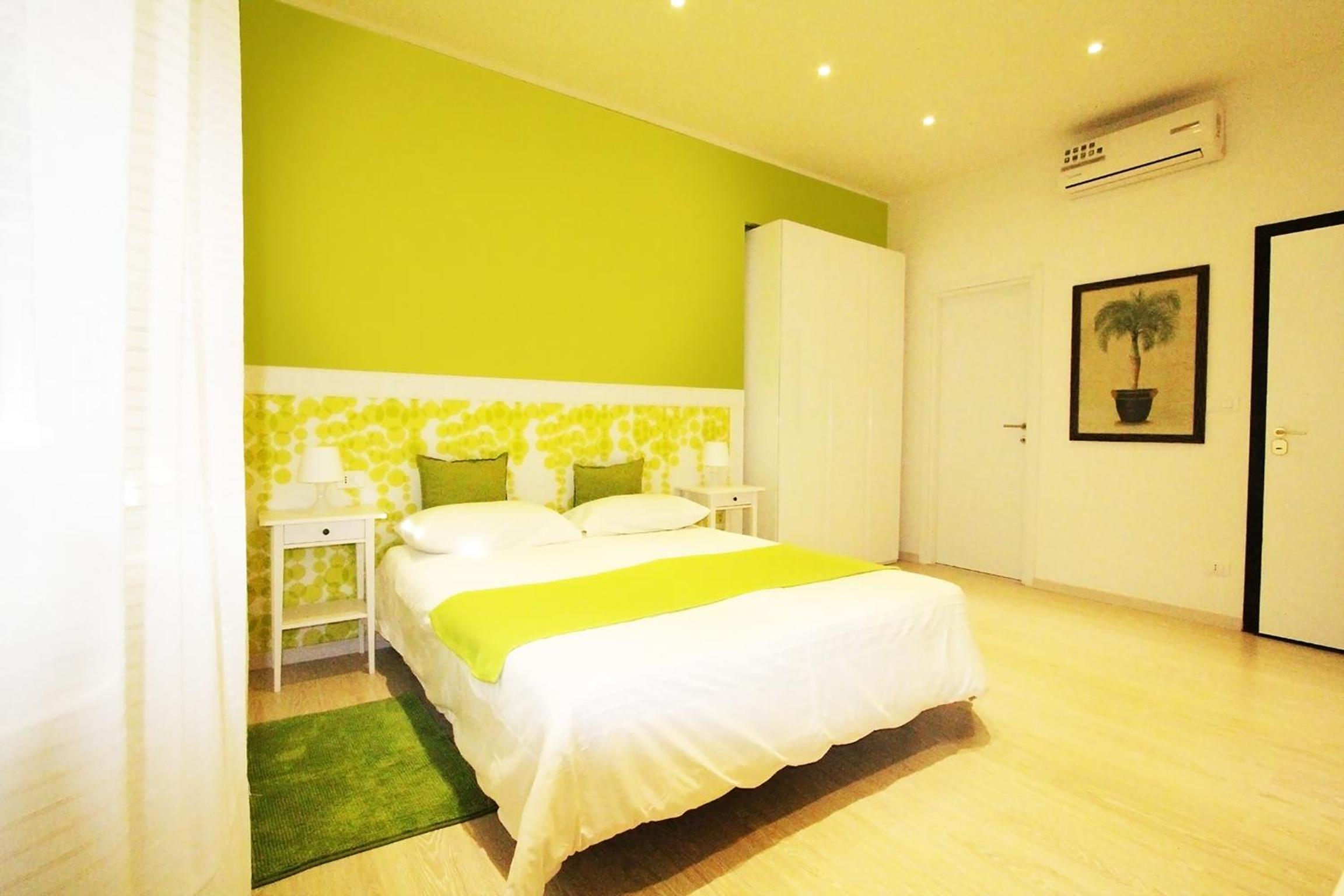 Deluxe Double or Twin Room - Photo 9