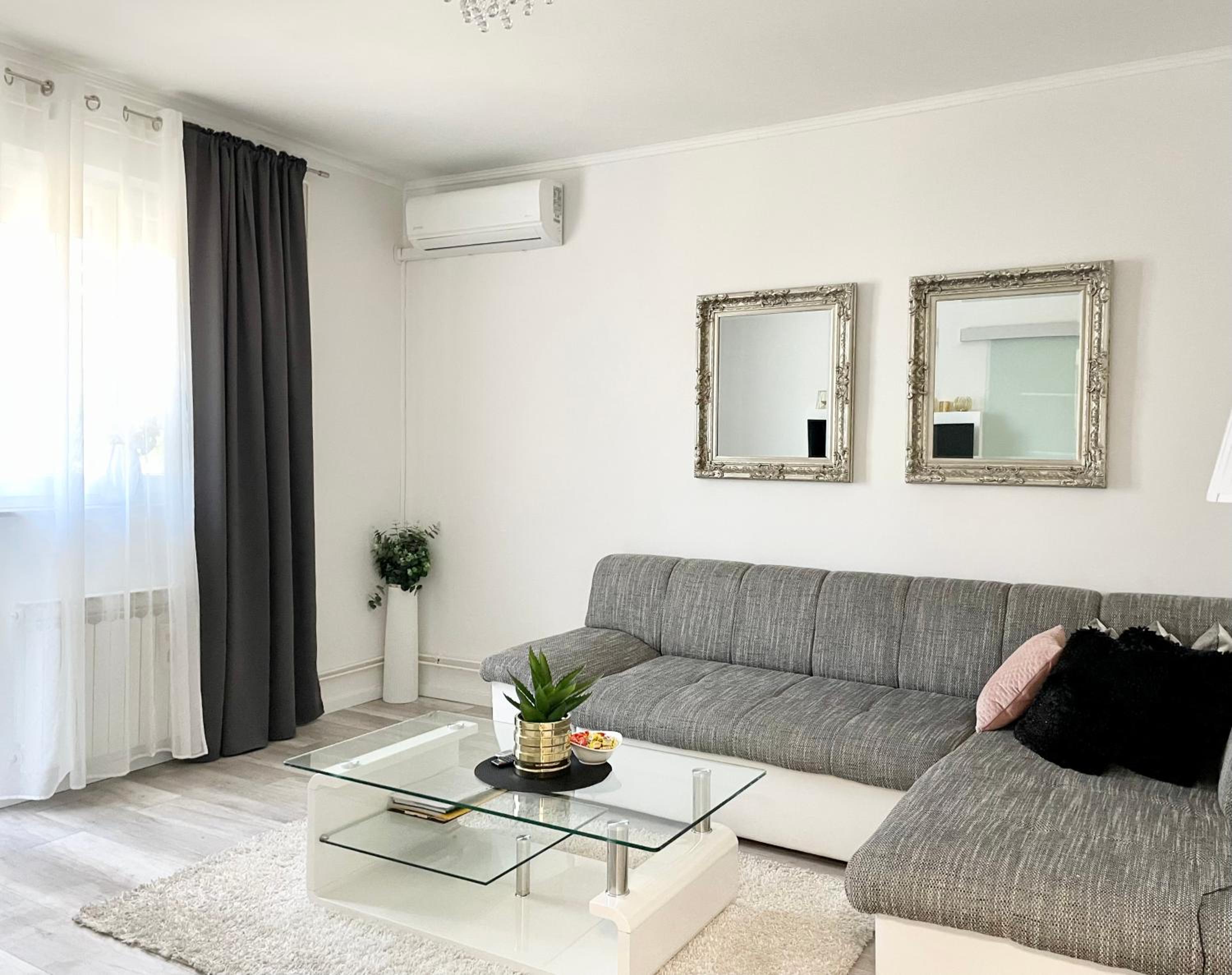 One-Bedroom Apartment - Photo 26