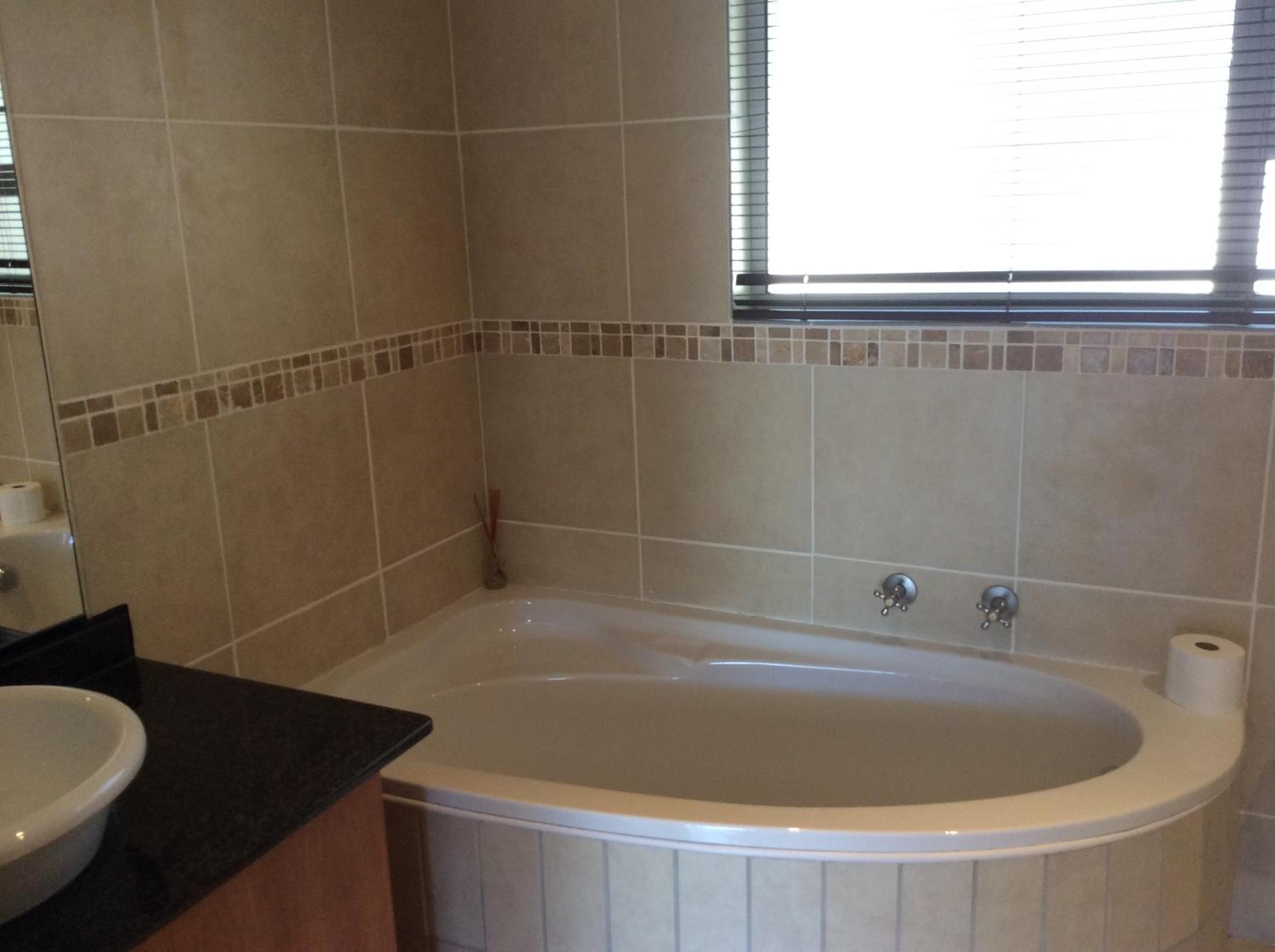 Deluxe Double Room - Photo 3