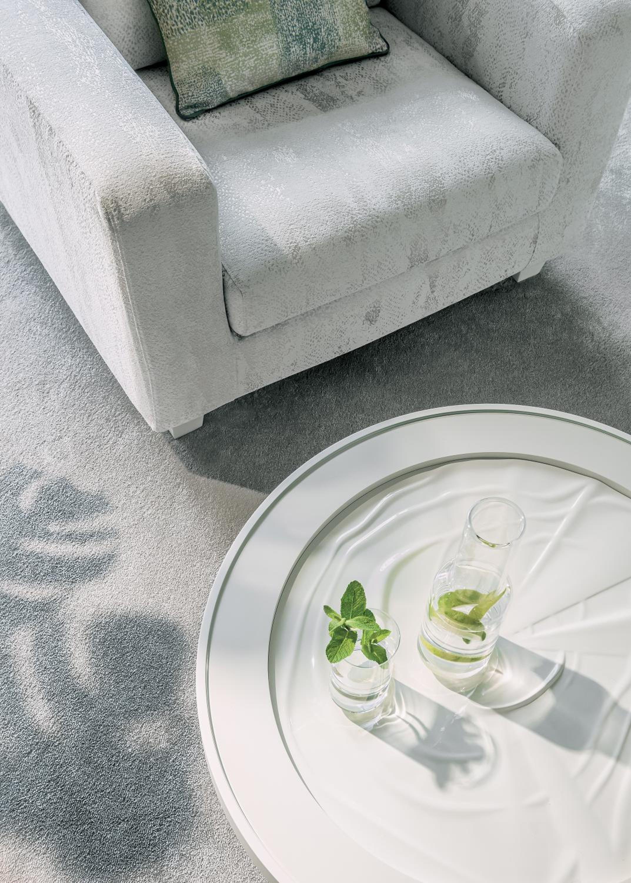 Family Room with Lake View