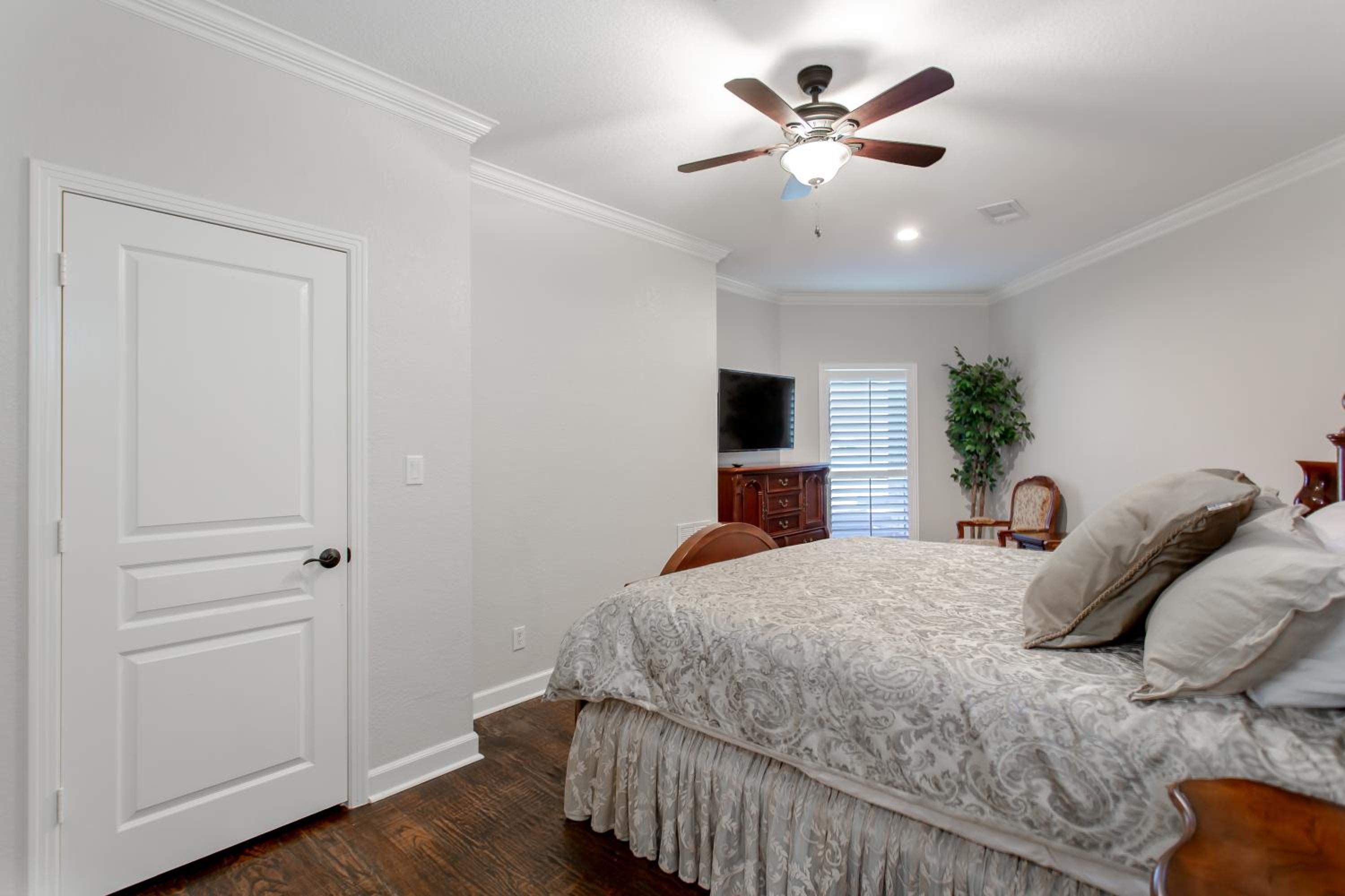 Four-Bedroom House photo 1
