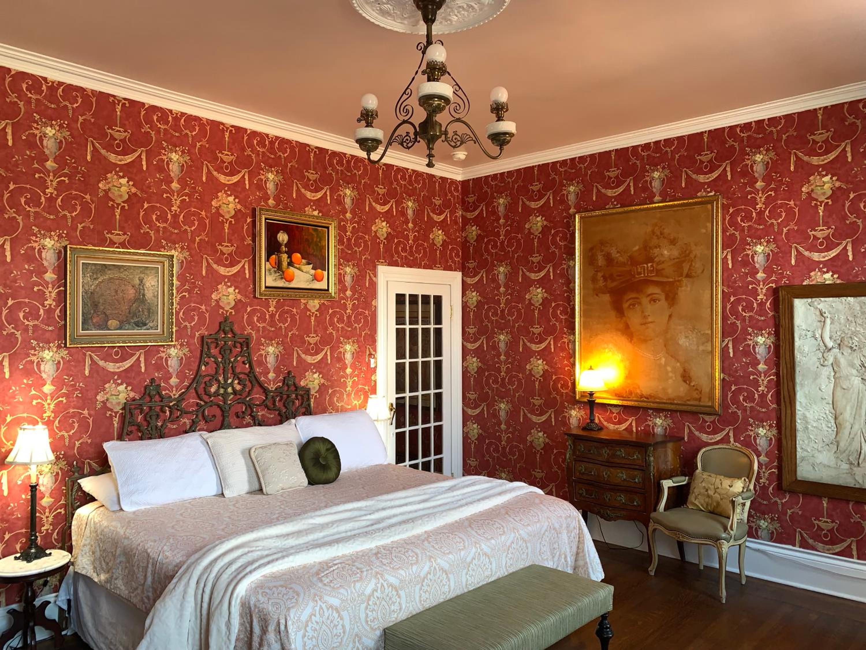 Queen Suite
