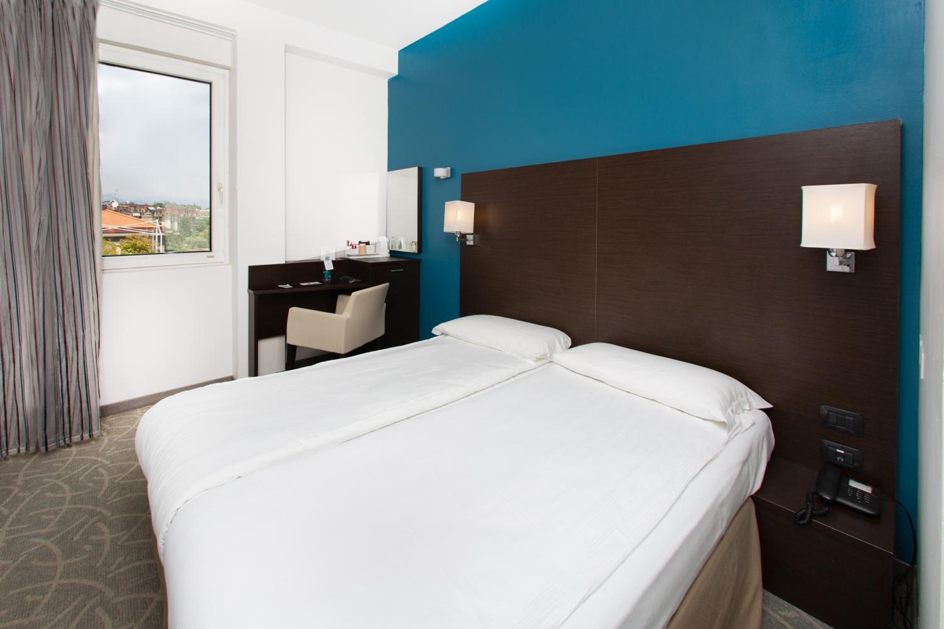 Double Room - Photo 3