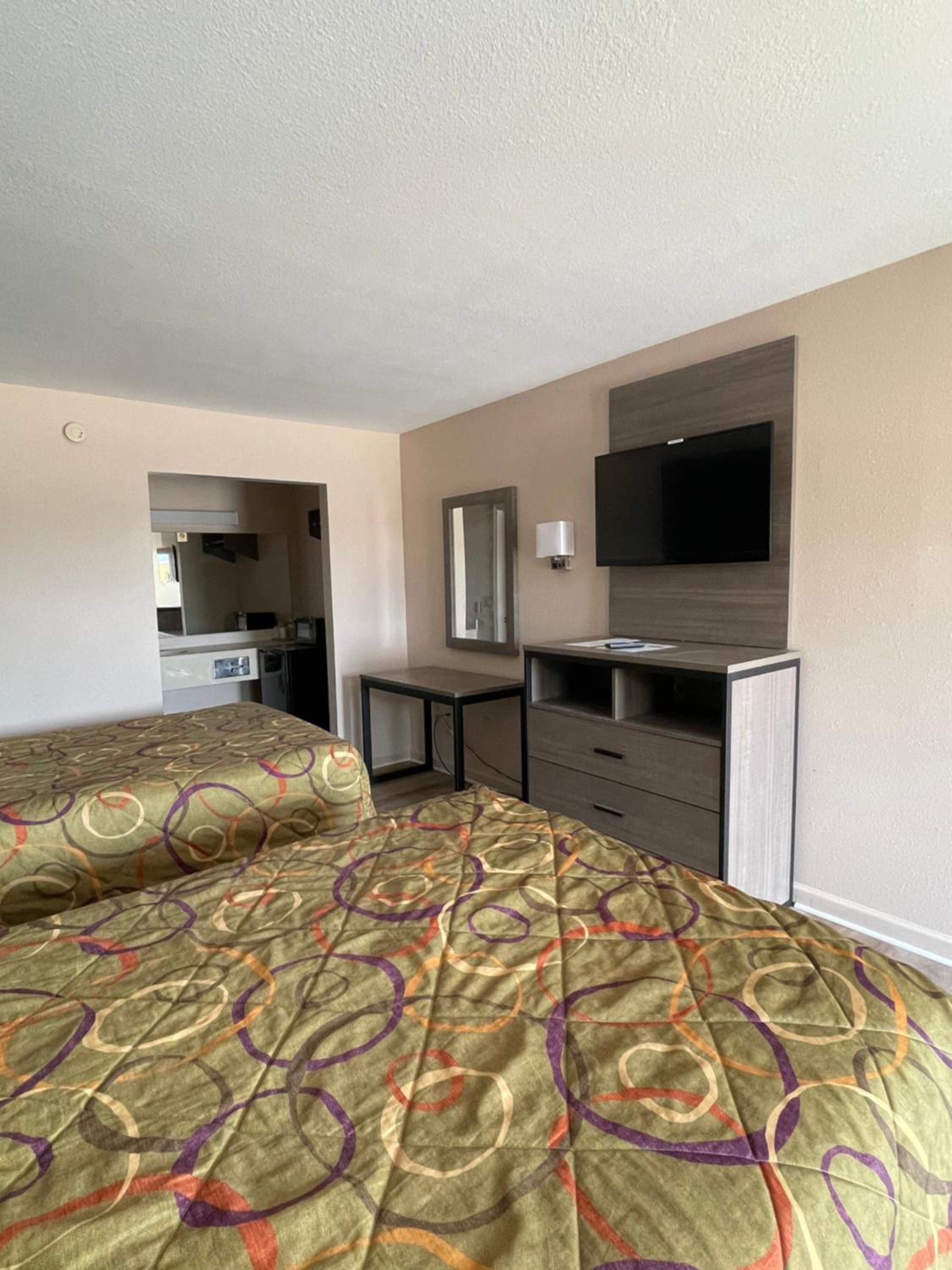 Double Room with Two Double Beds photo 2