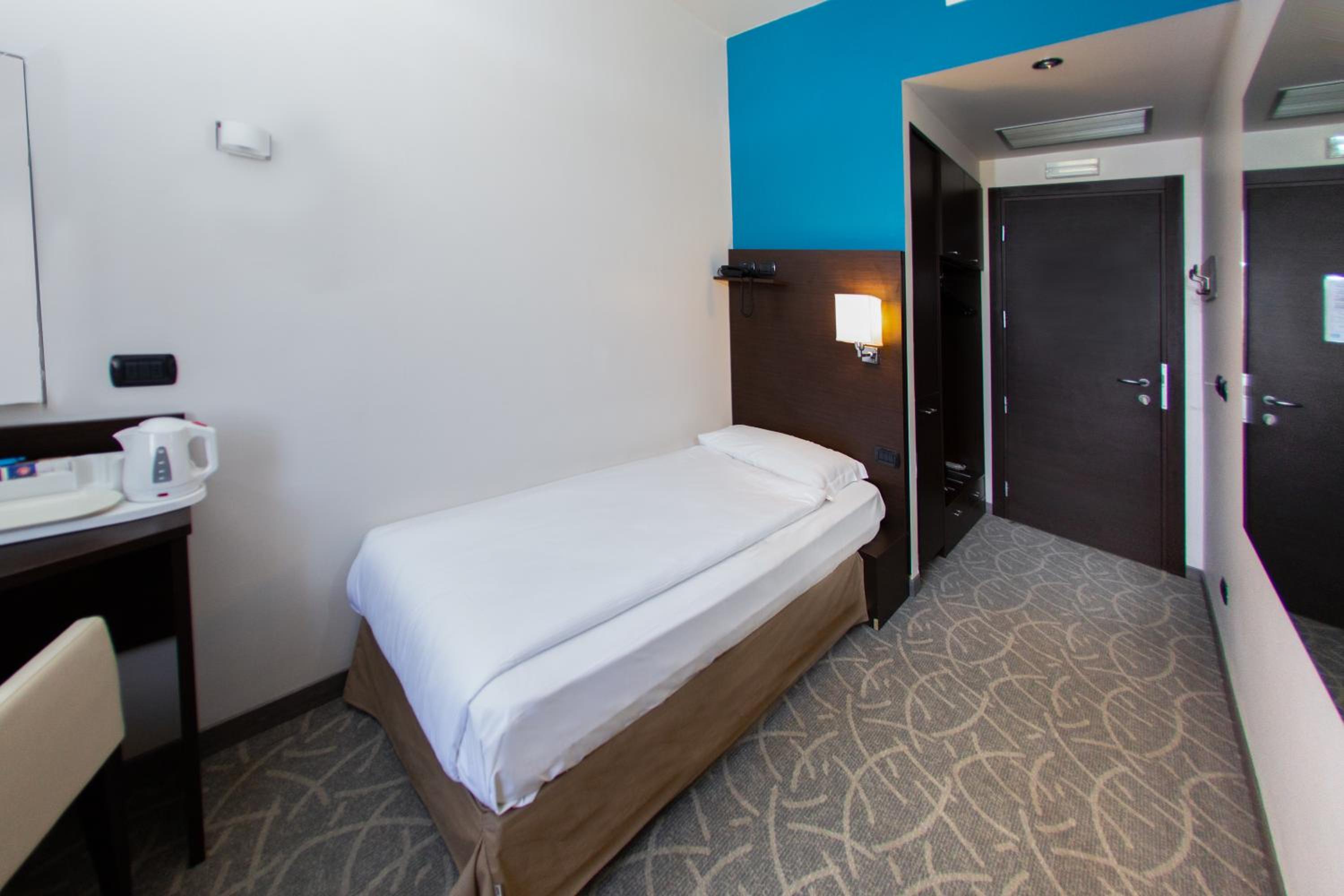 Single Room photo 1