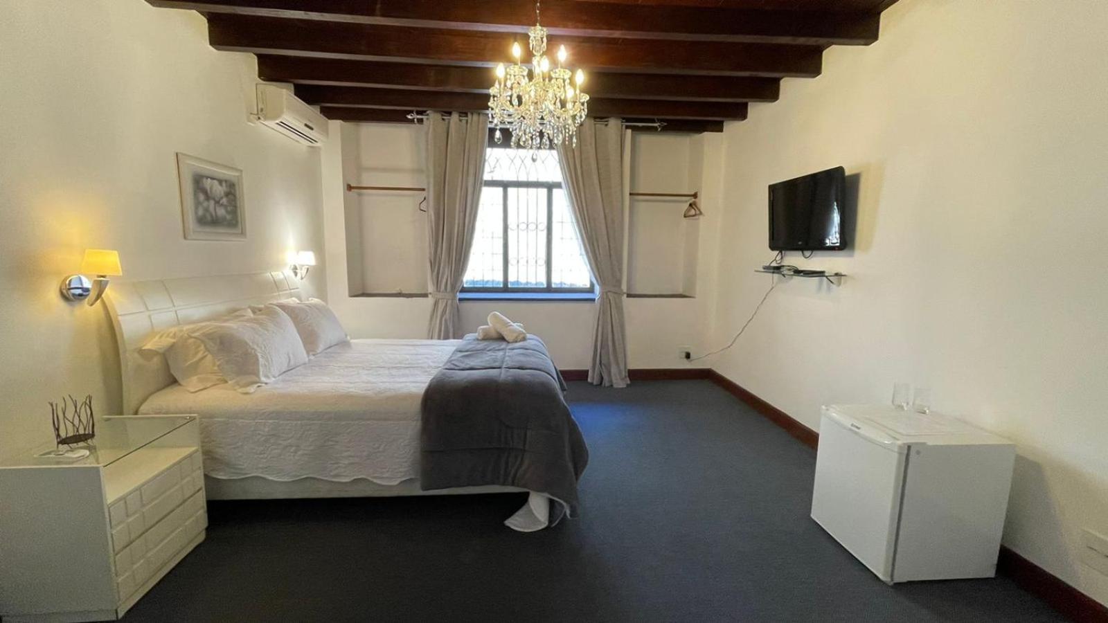 Deluxe Suite with Spa Bath