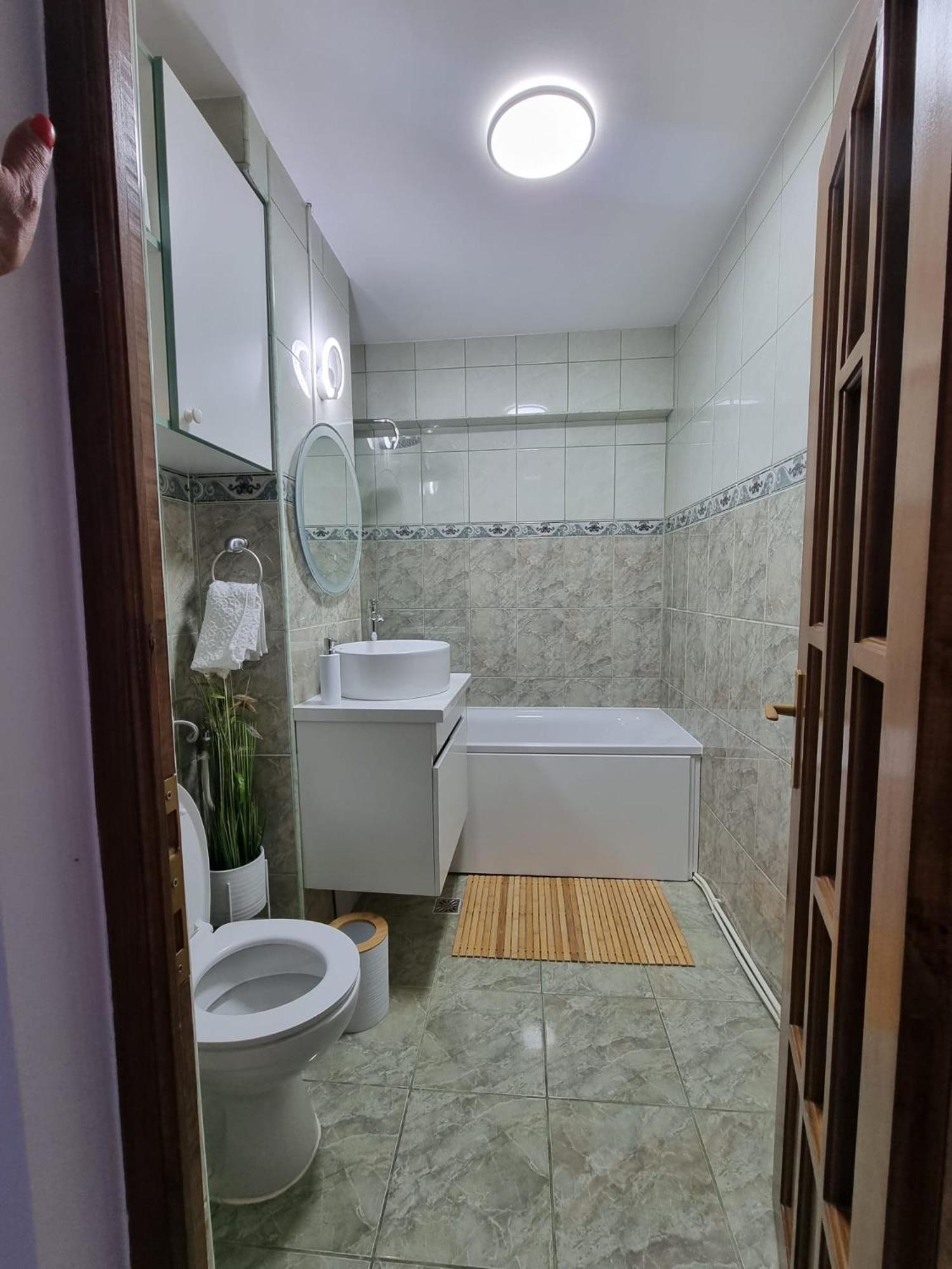 One-Bedroom Apartment - Photo 17