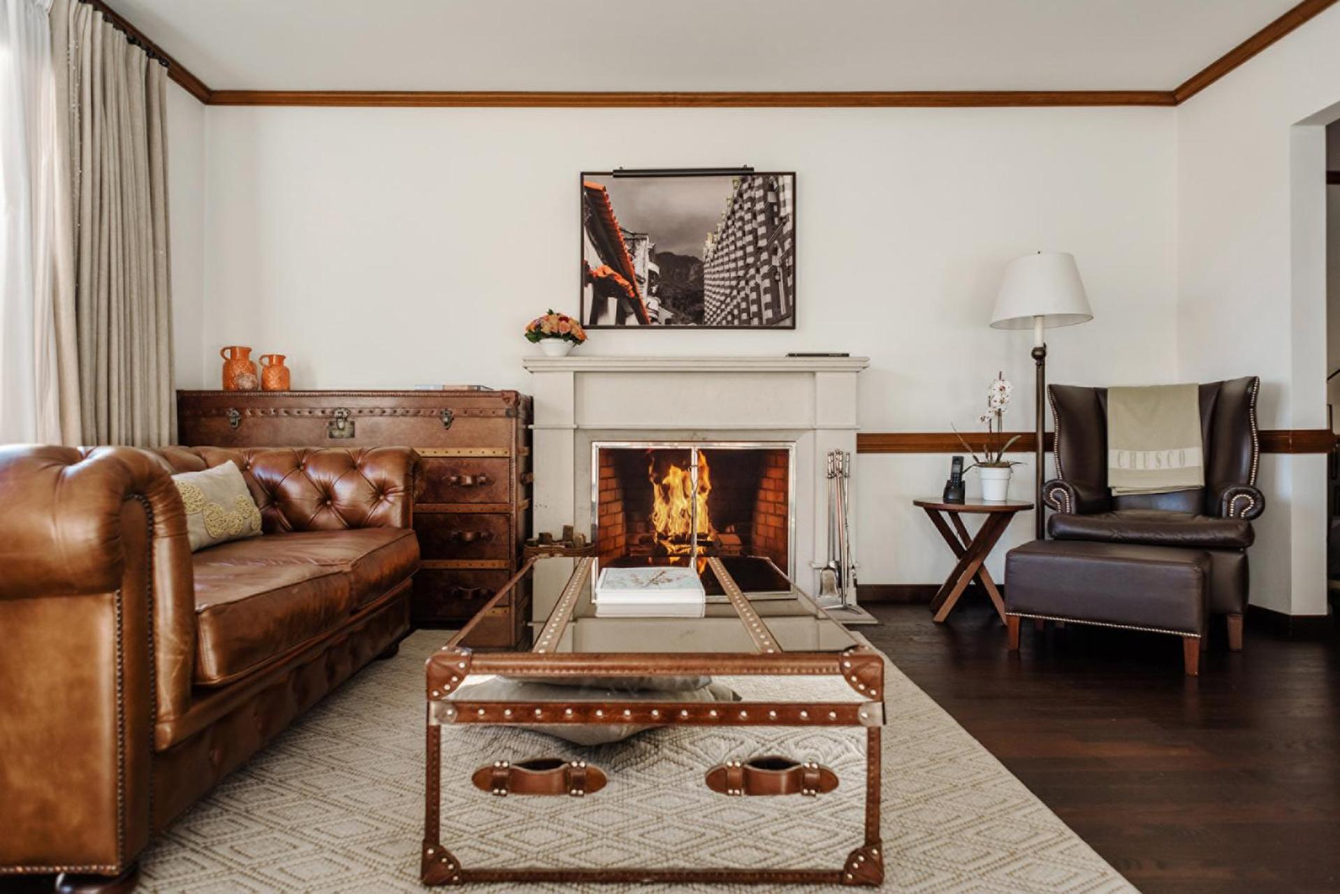 Grand Premier Room with Fireplace - Photo 2
