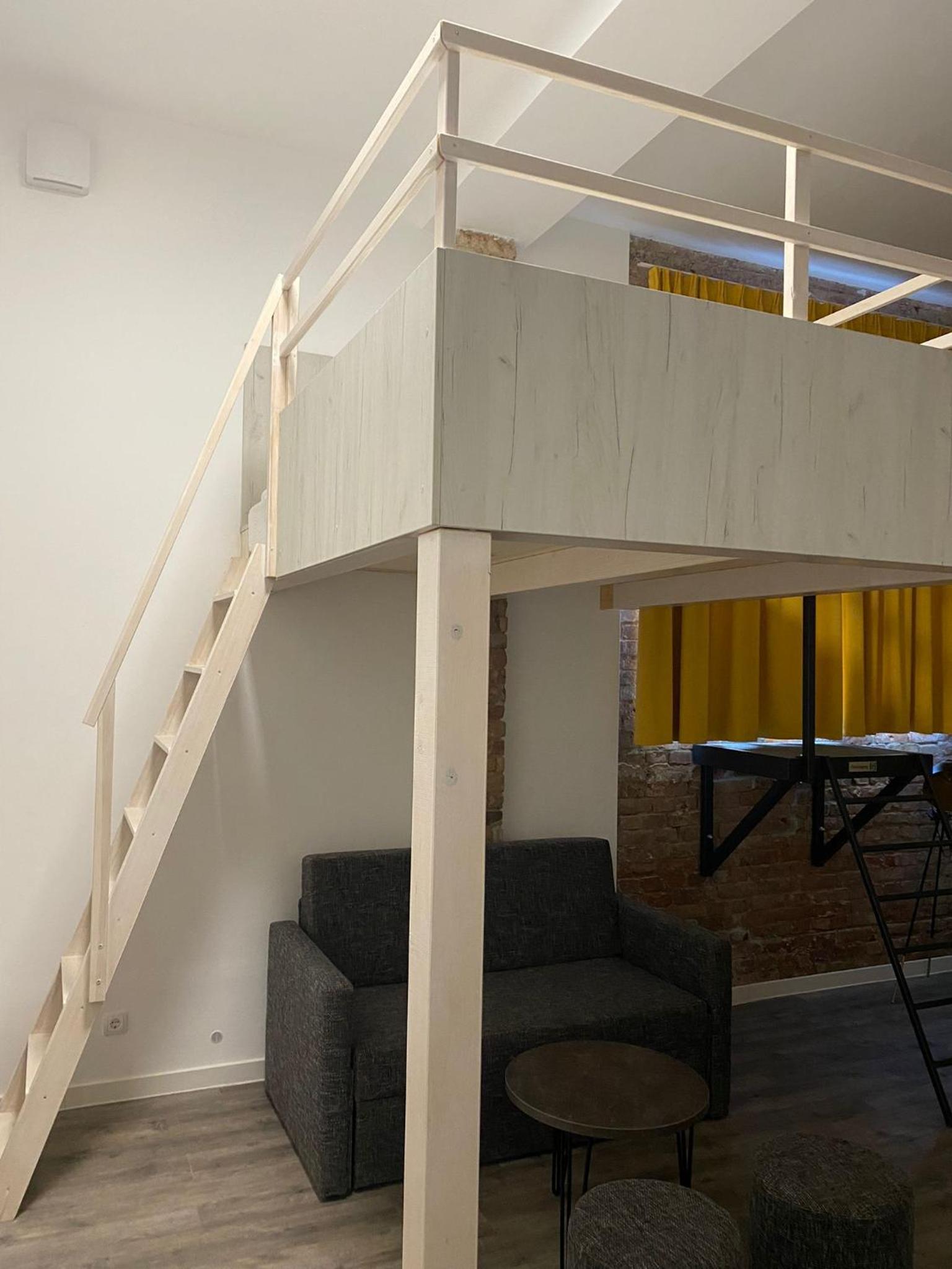 Studio Apartment photo 1