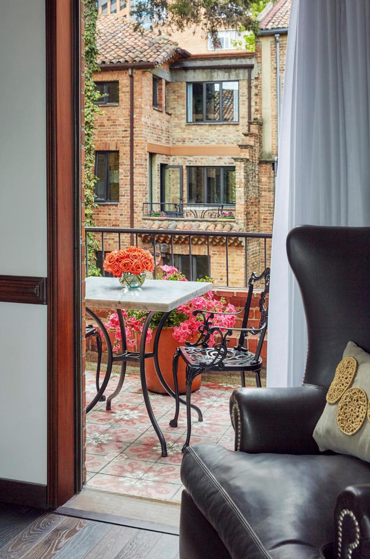 One-Bedroom Suite with Balcony - Photo 6