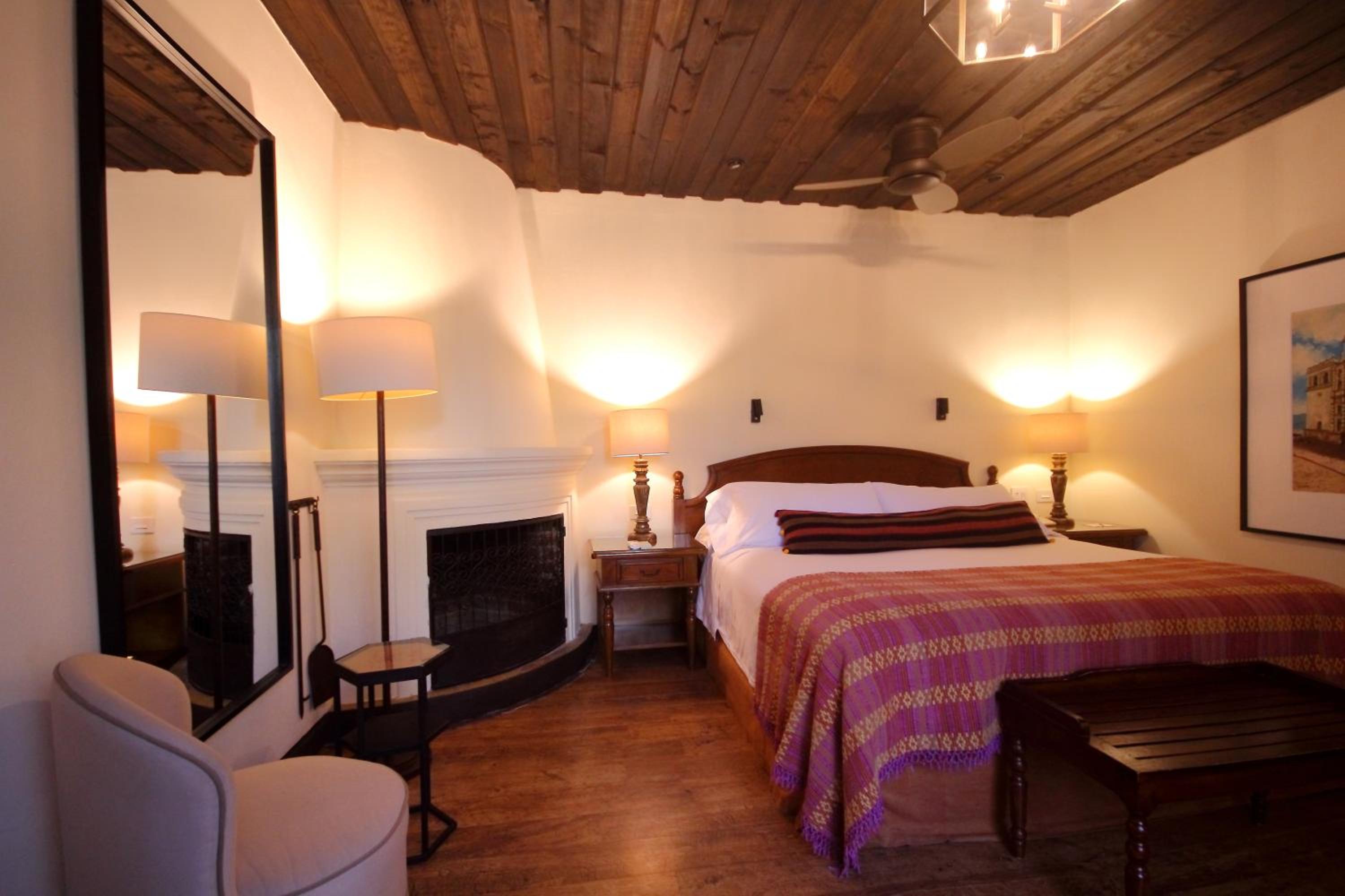 Deluxe Double Room - Photo 7