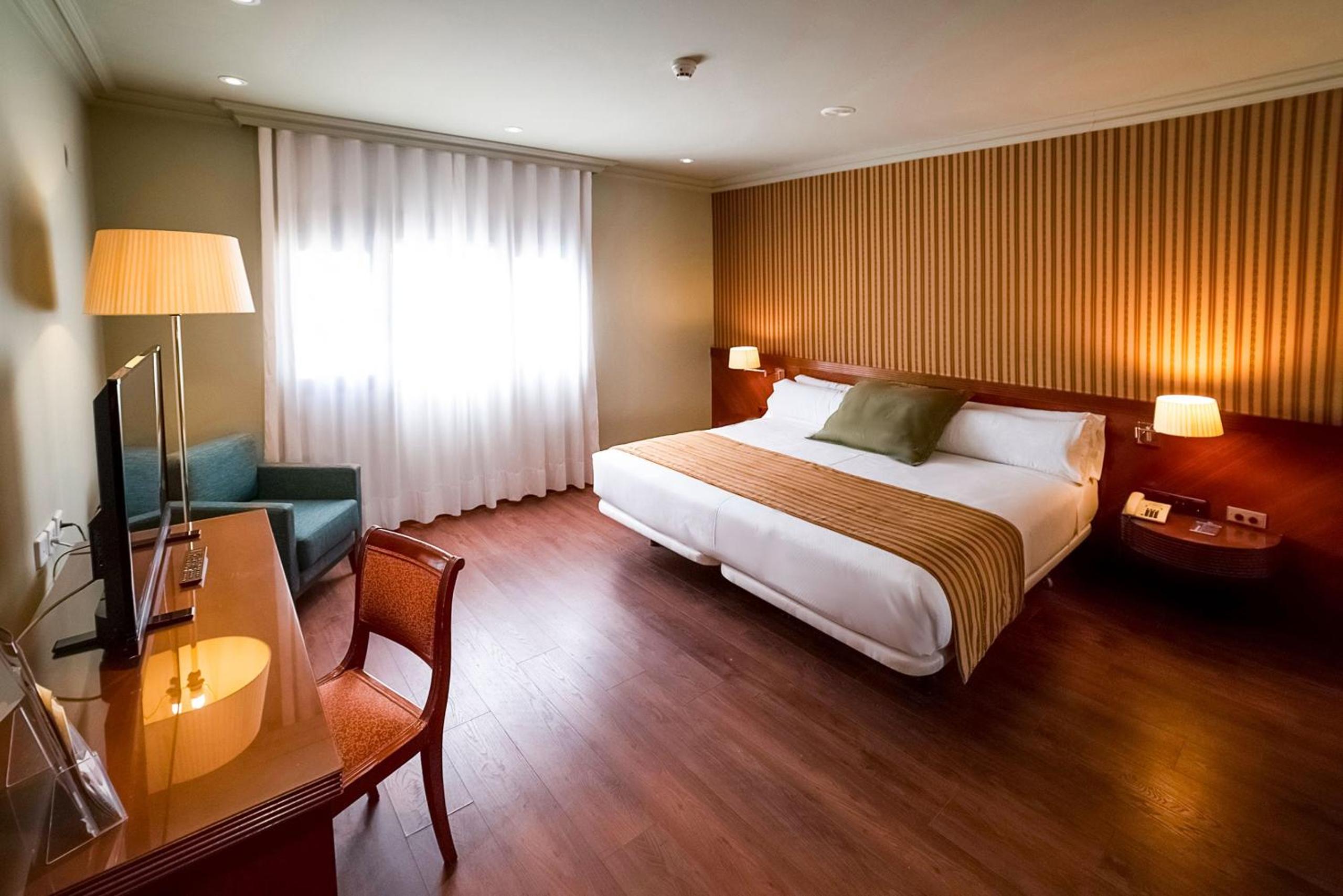 Junior Suite - Photo 1