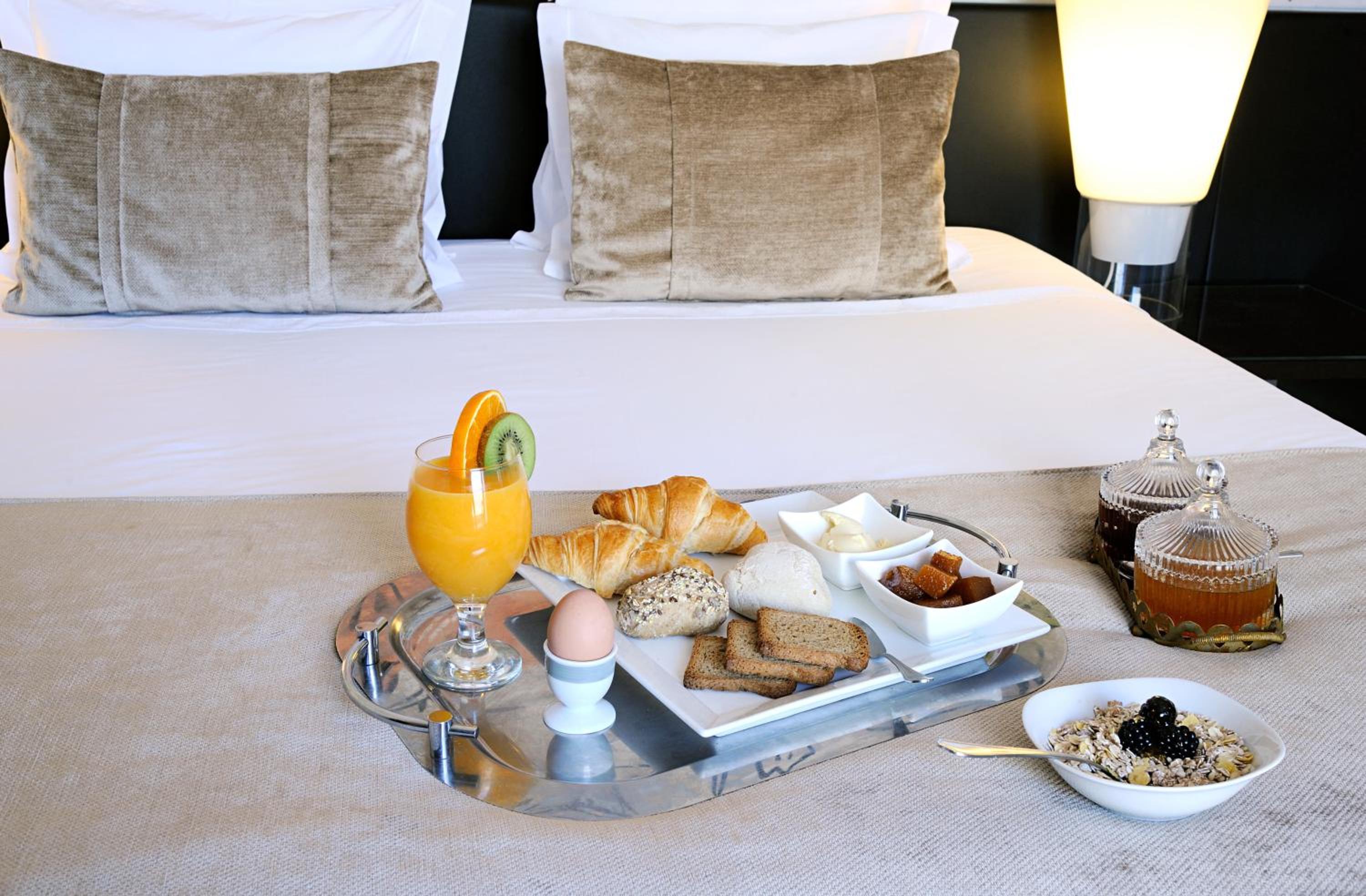 Suite - Photo 7