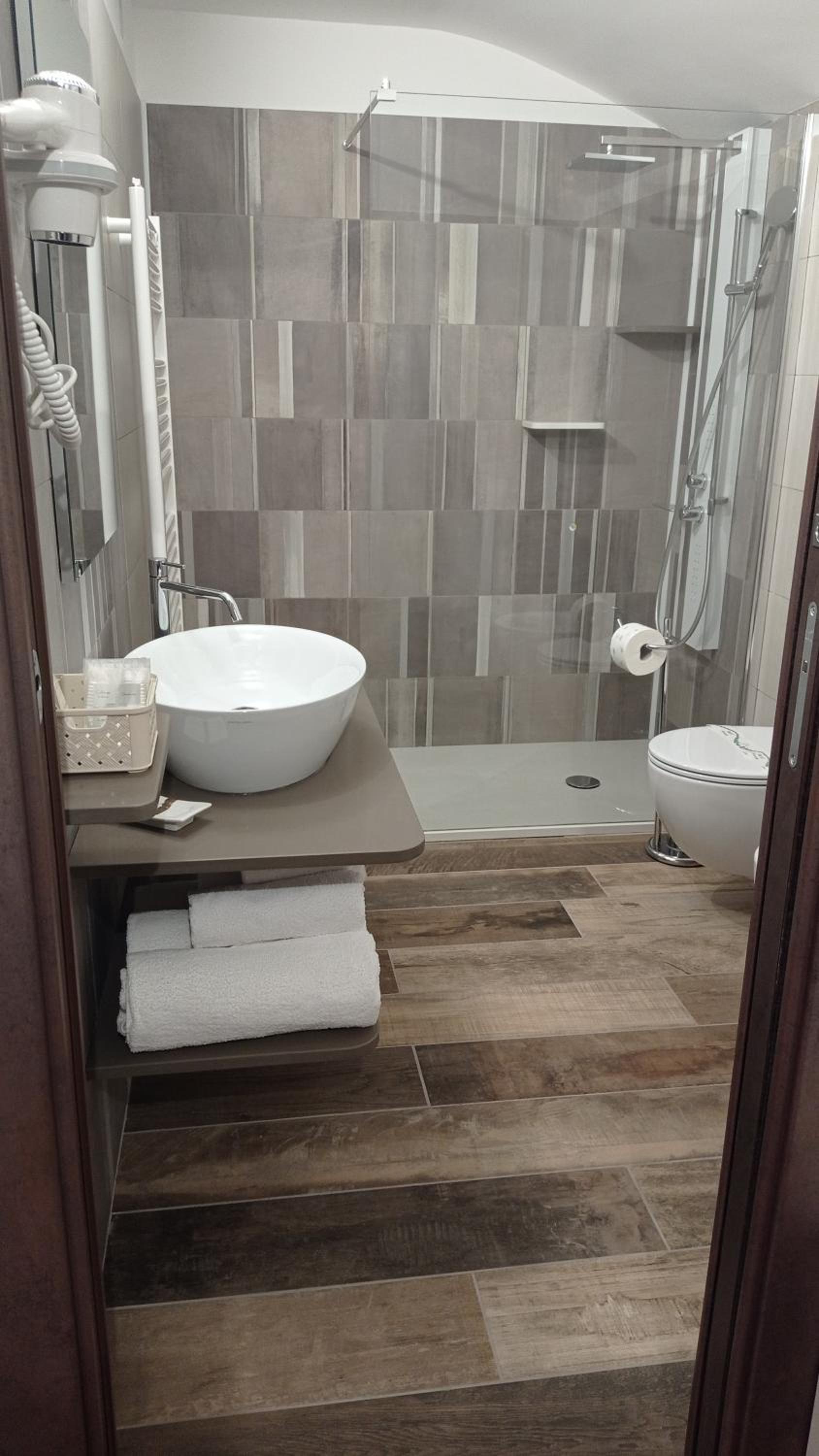 Superior Triple Room - Photo 6