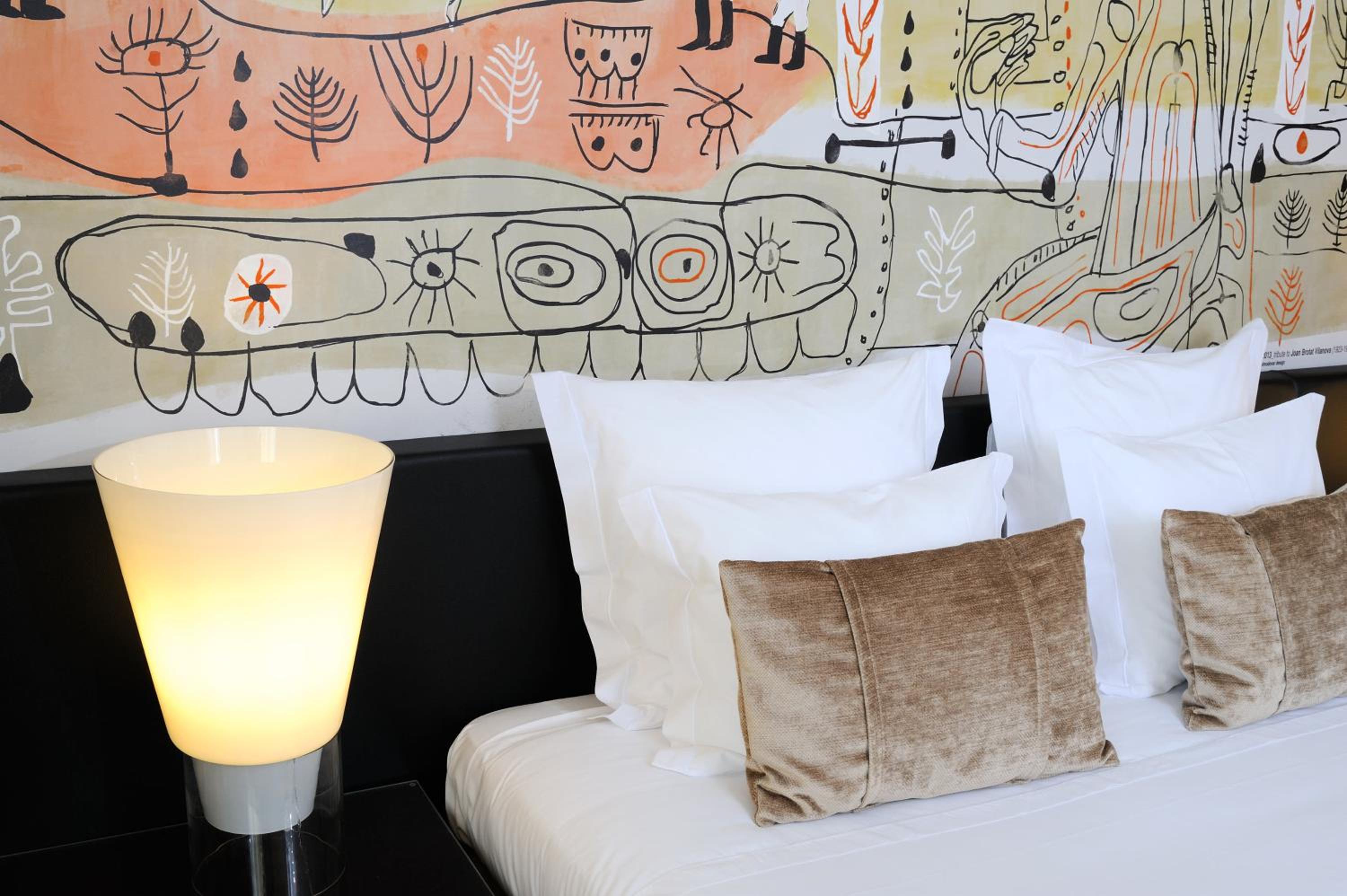 Suite - Photo 2