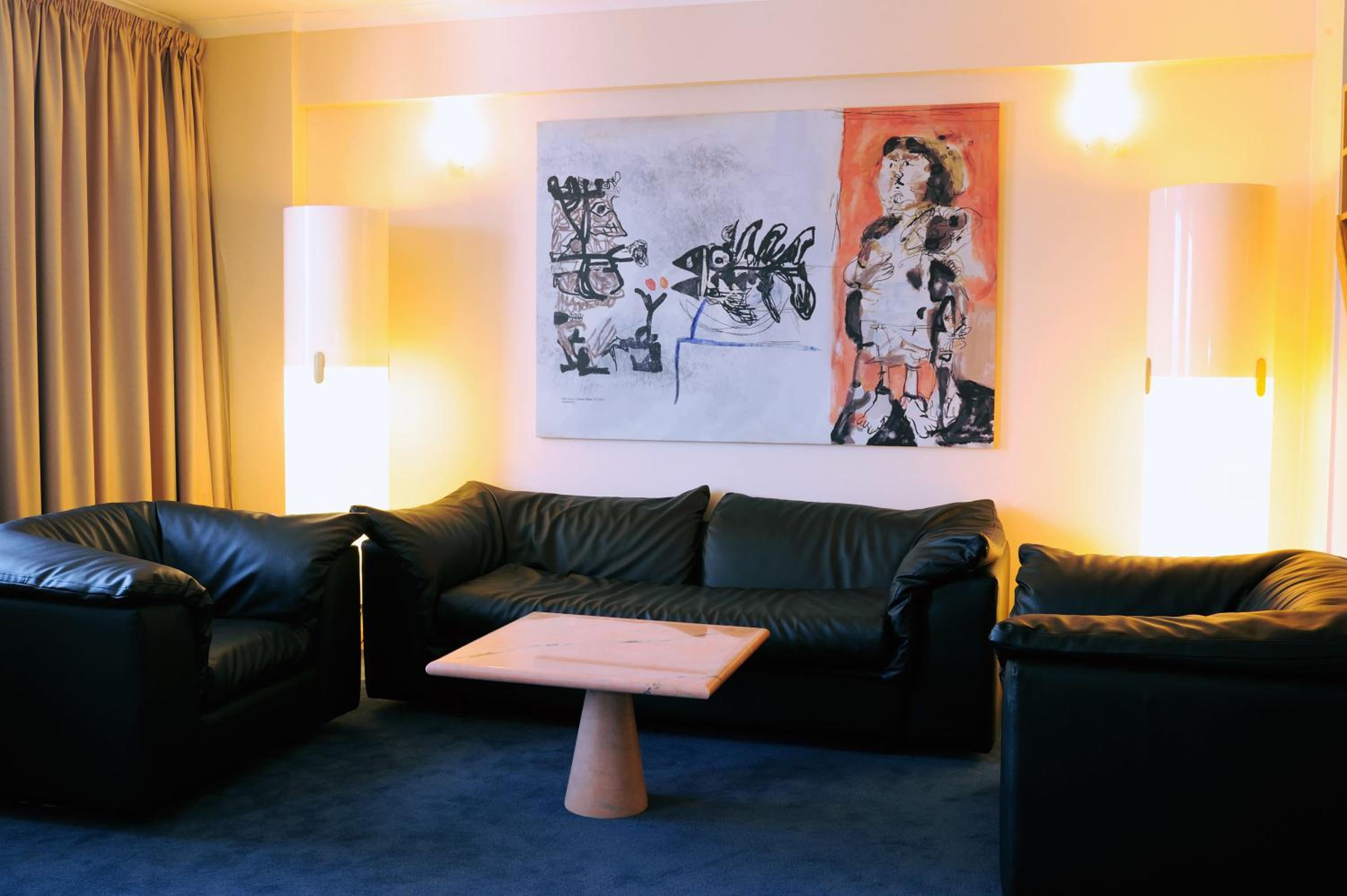 Suite - Photo 3