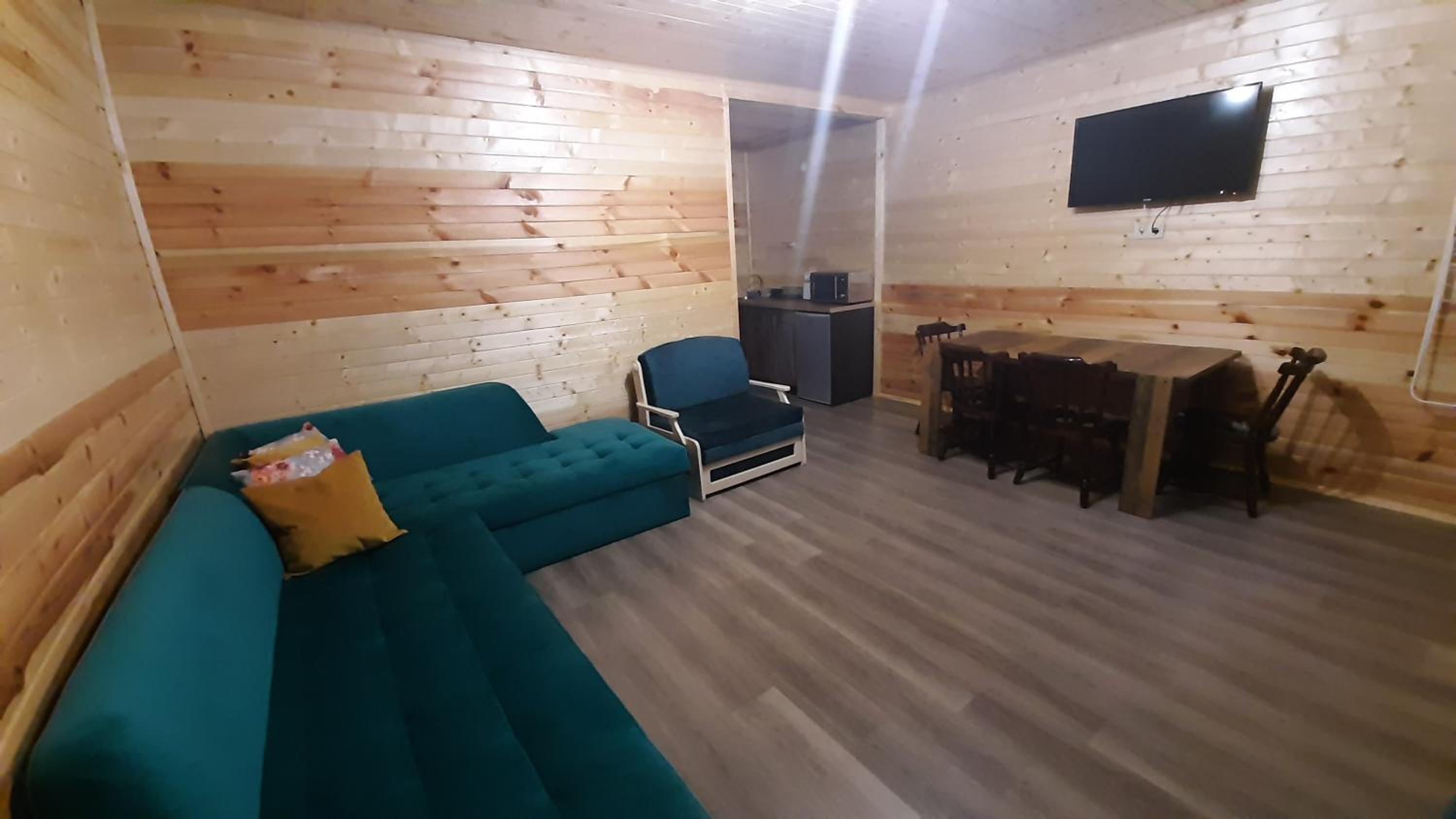 One-Bedroom Apartment - Photo 9