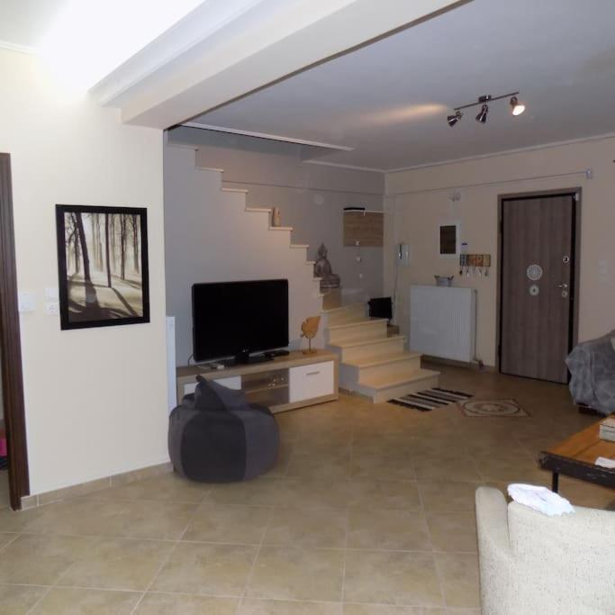 Two-Bedroom House - Photo 6