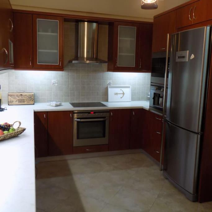 Two-Bedroom House - Photo 11