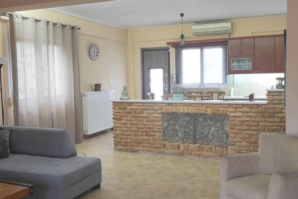 Two-Bedroom House - Photo 14