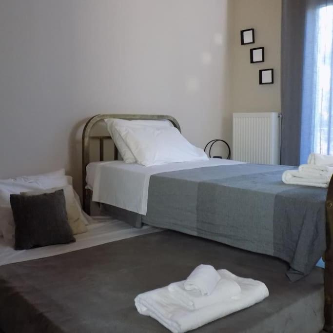 Two-Bedroom House - Photo 29