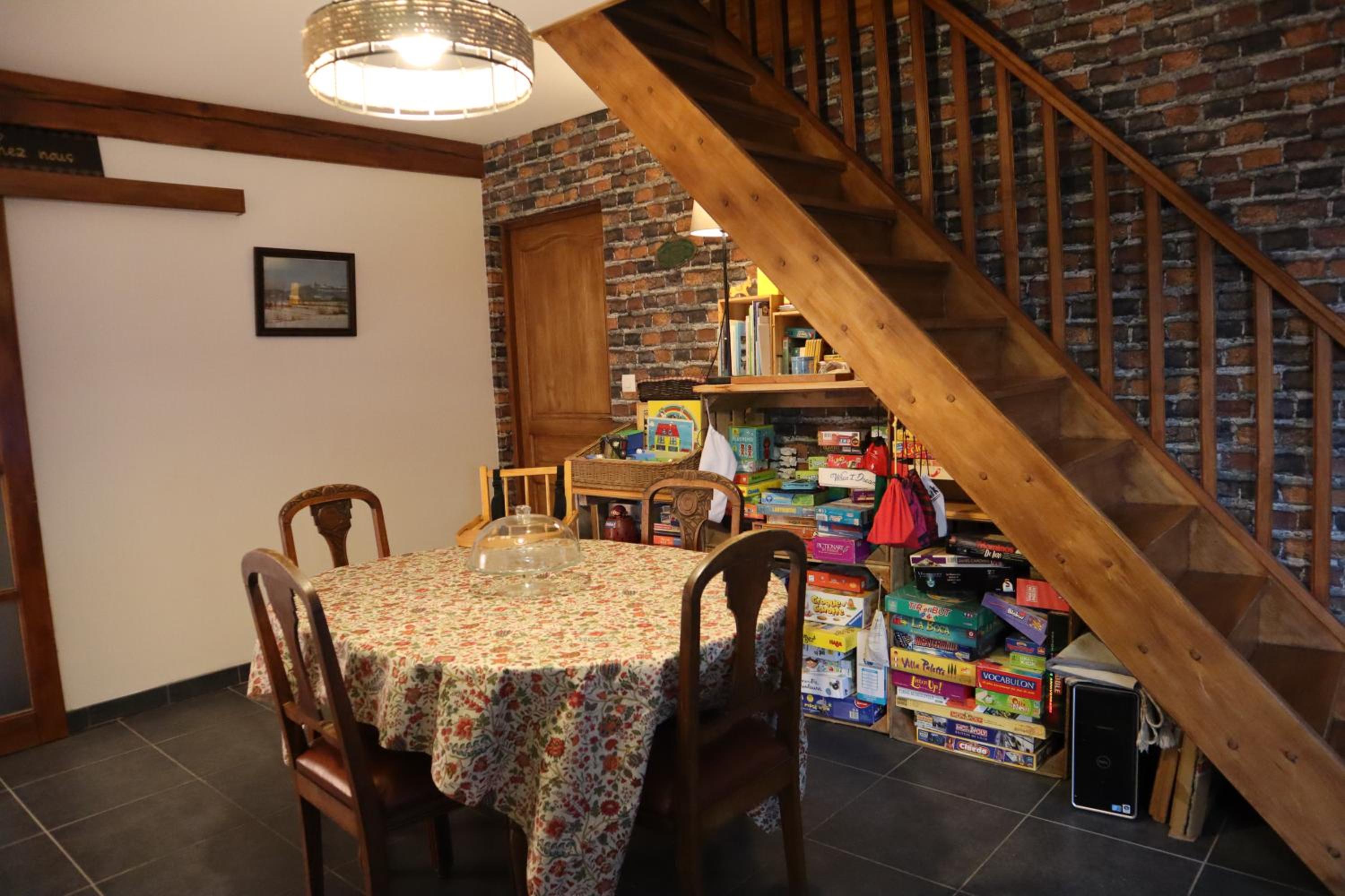 Family Room with Private Bathroom - Photo 6